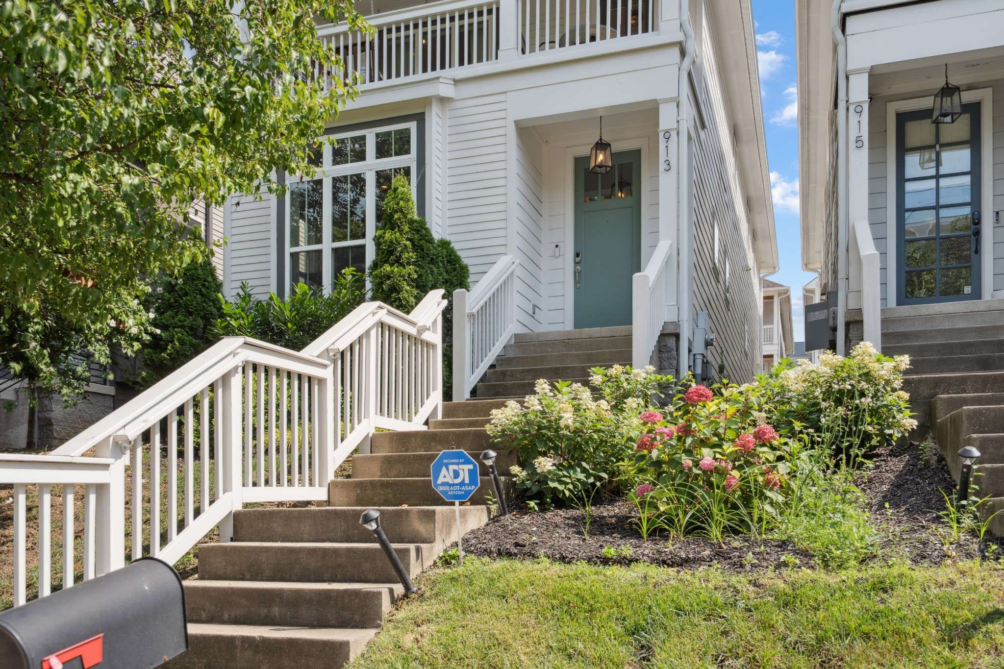 Nashville, TN 37203,913 South St