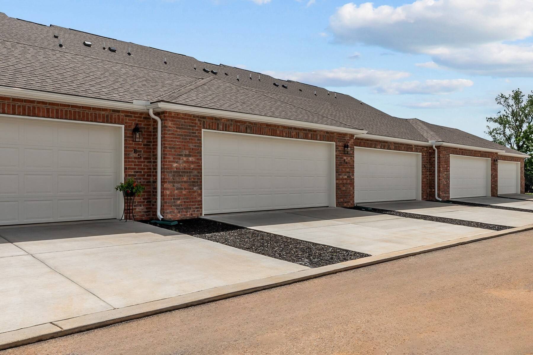 Murfreesboro, TN 37130,2900 Suzanne Landon Drive