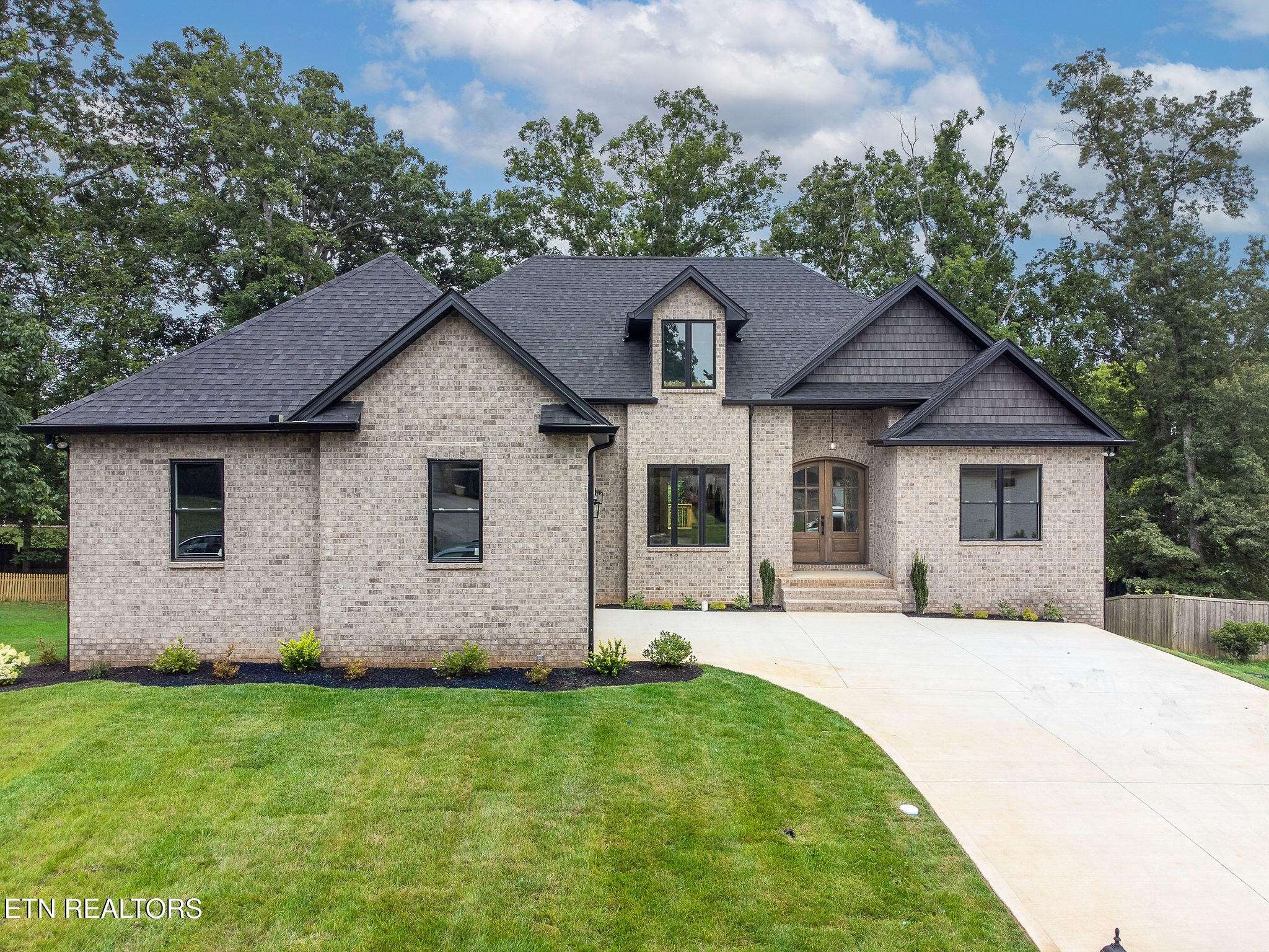 Lenoir City, TN 37771,591 Yosemite Drive Drive