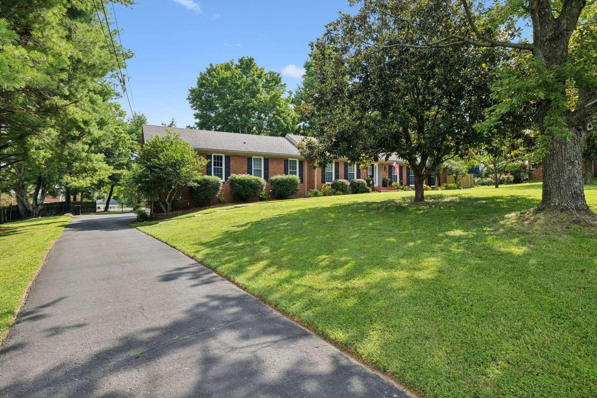 Brentwood, TN 37027,9505 Inavale Ln