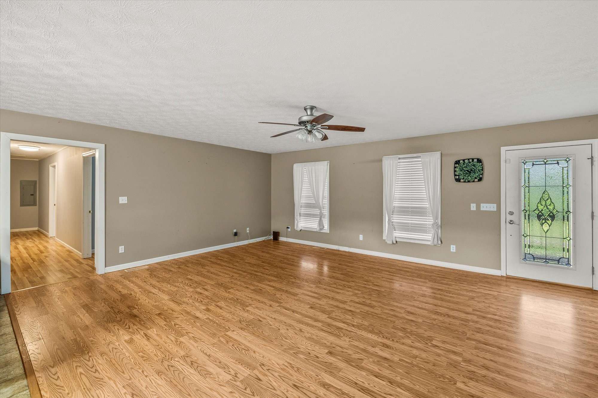 Byrdstown, TN 38549,3135 Mullins Rd