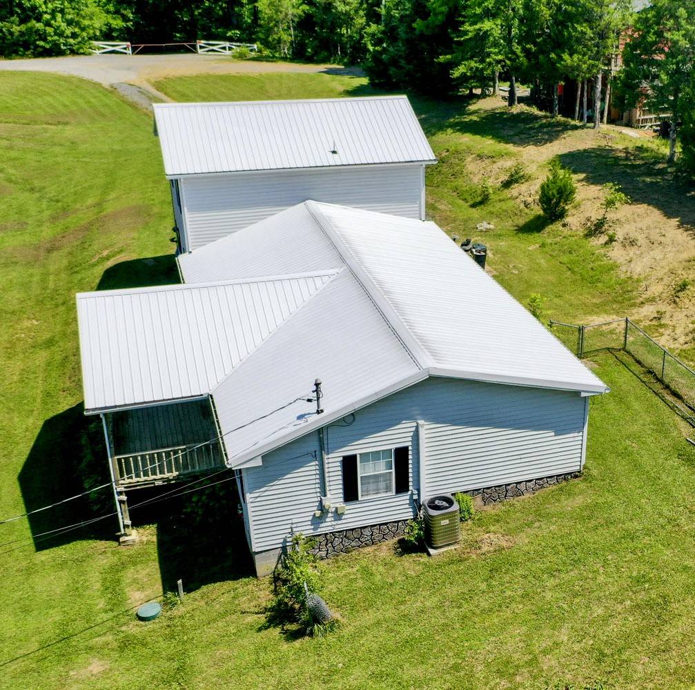 Dandridge, TN 37725,1642 Slover Springs Rd