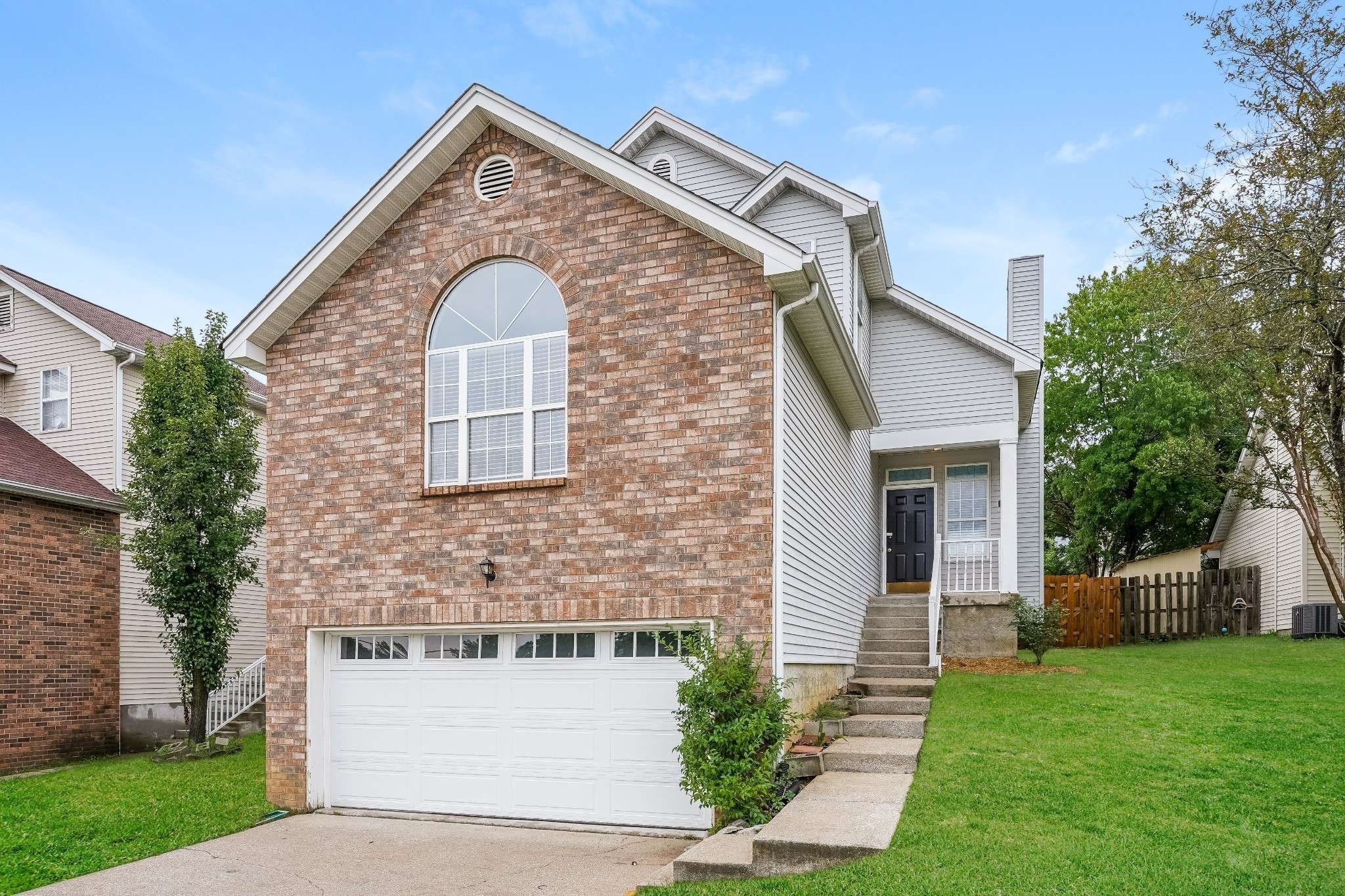 Hermitage, TN 37076,5932 Colchester Dr