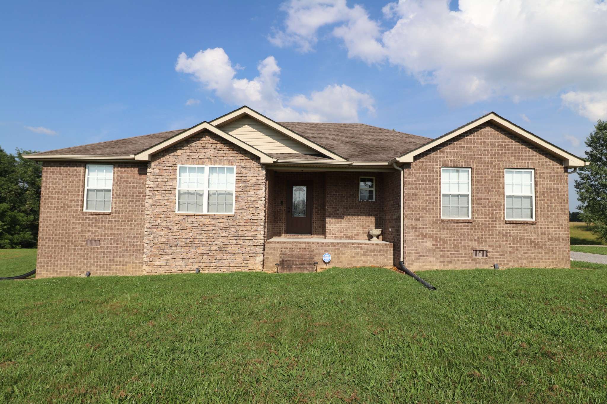Lafayette, TN 37083,120 Mai Ridge Ln