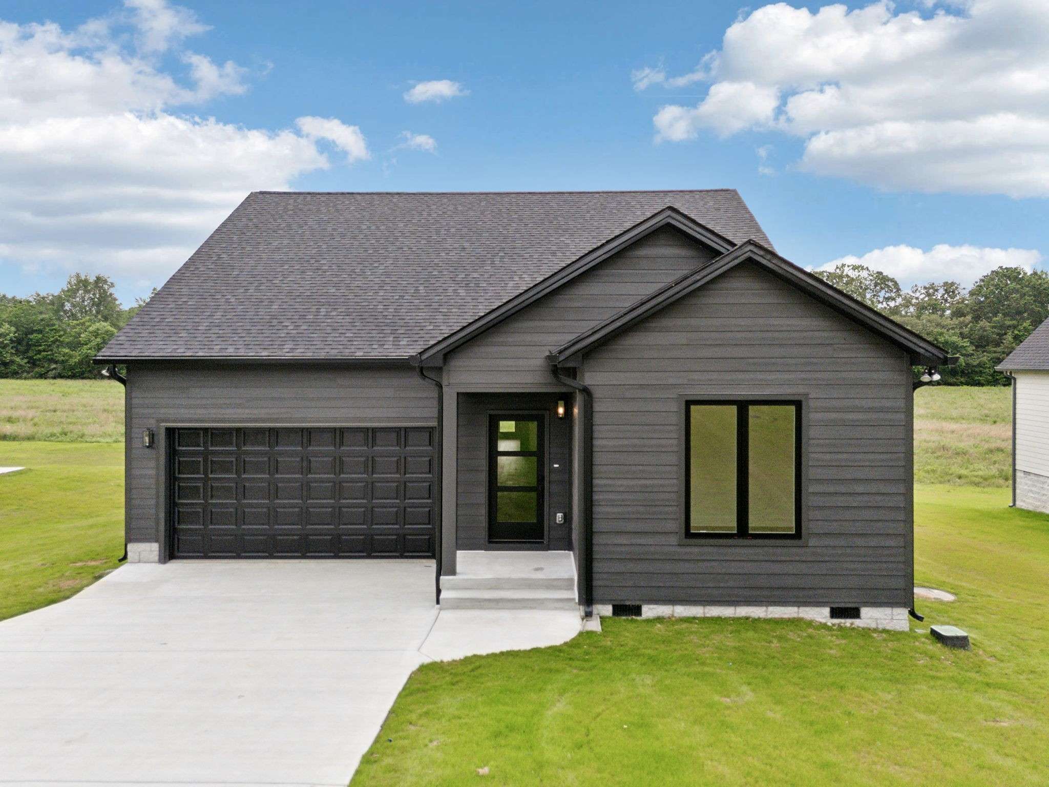 Smithville, TN 37166,811 Oconner St