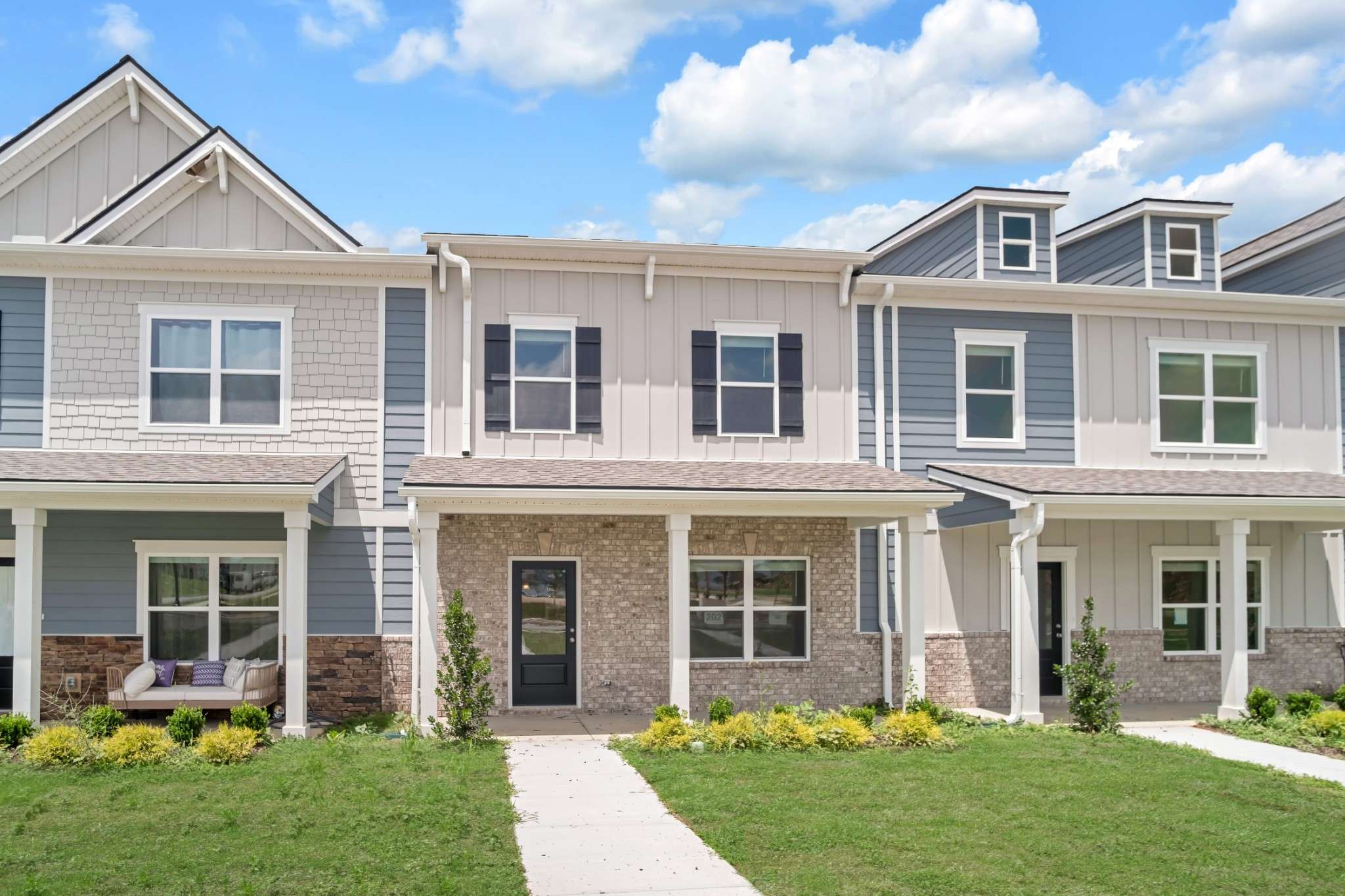 Lebanon, TN 37087,202 Gunnersbury Dr