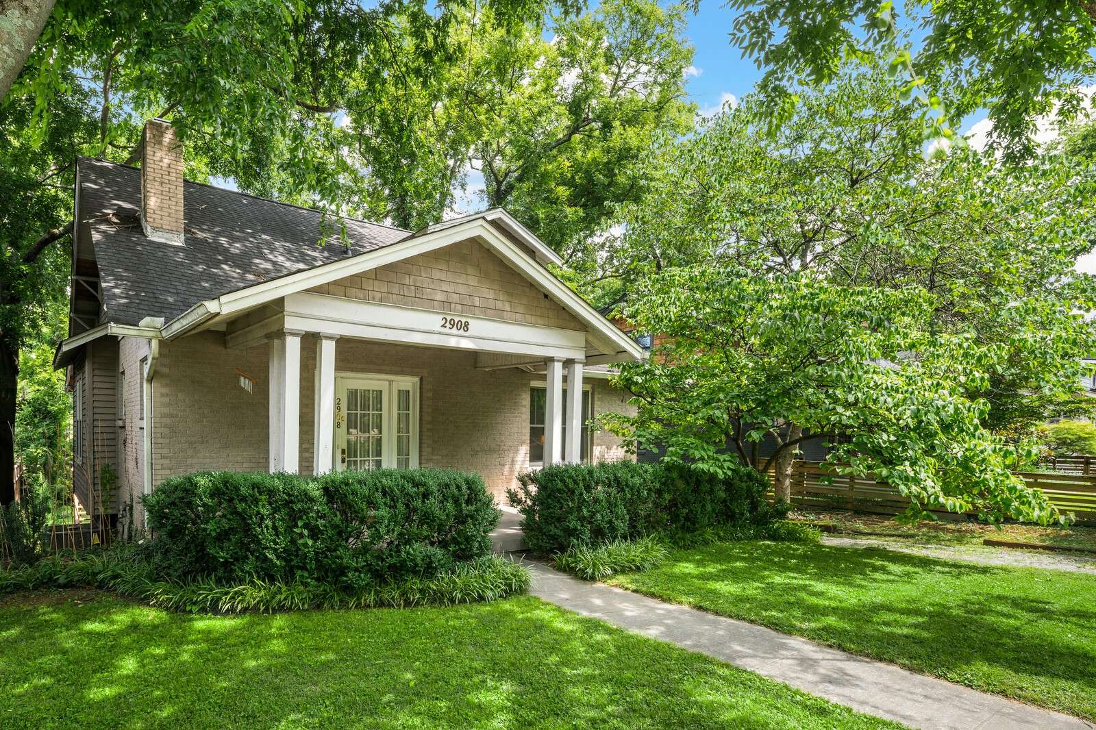Nashville, TN 37212,2908 Belmont Blvd