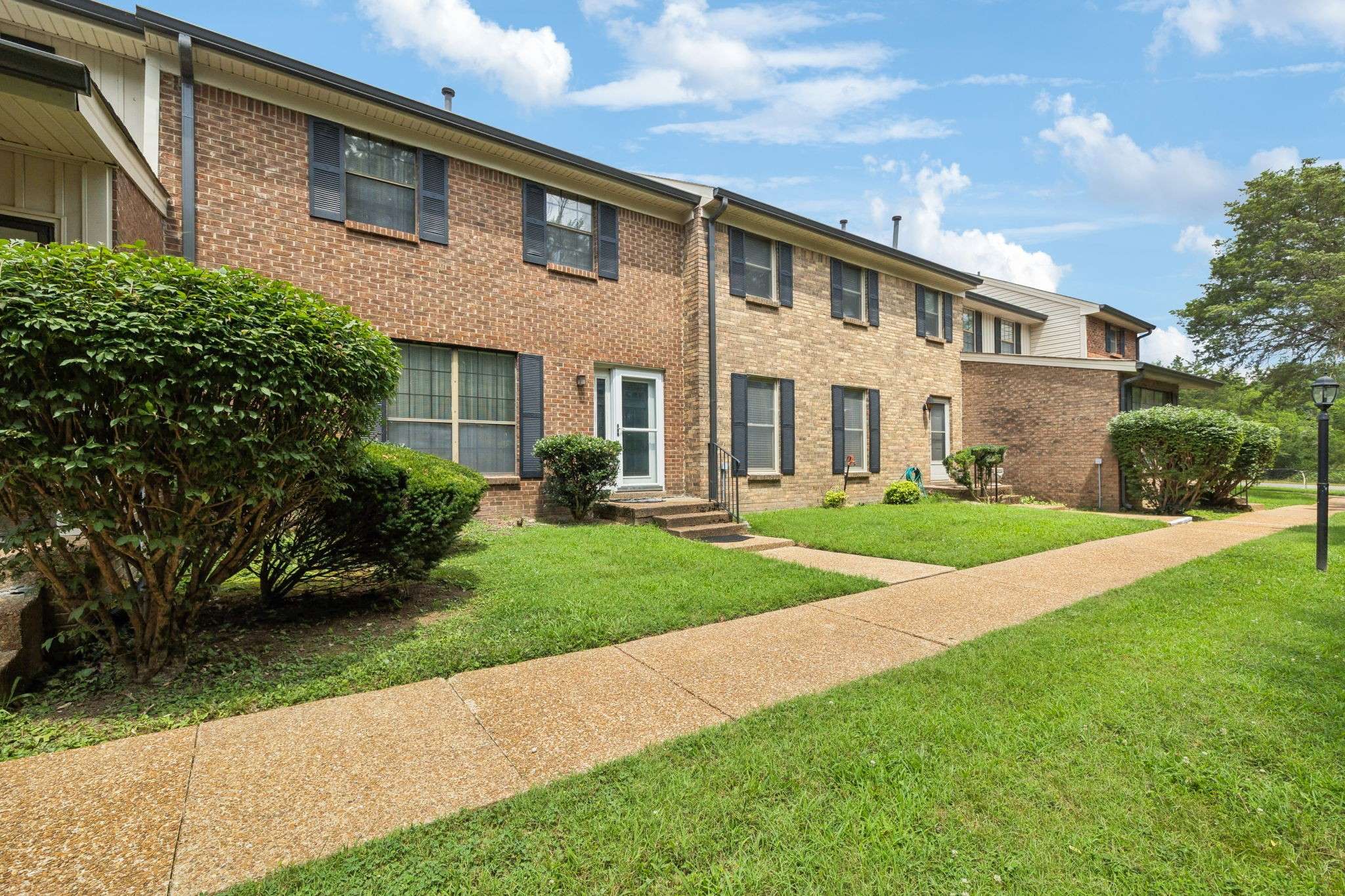 Nashville, TN 37217,4001 Anderson Rd #A135