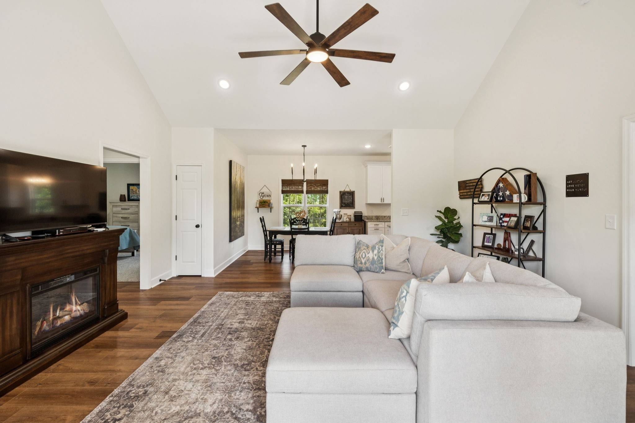 Erin, TN 37061,31 Pafford Ln