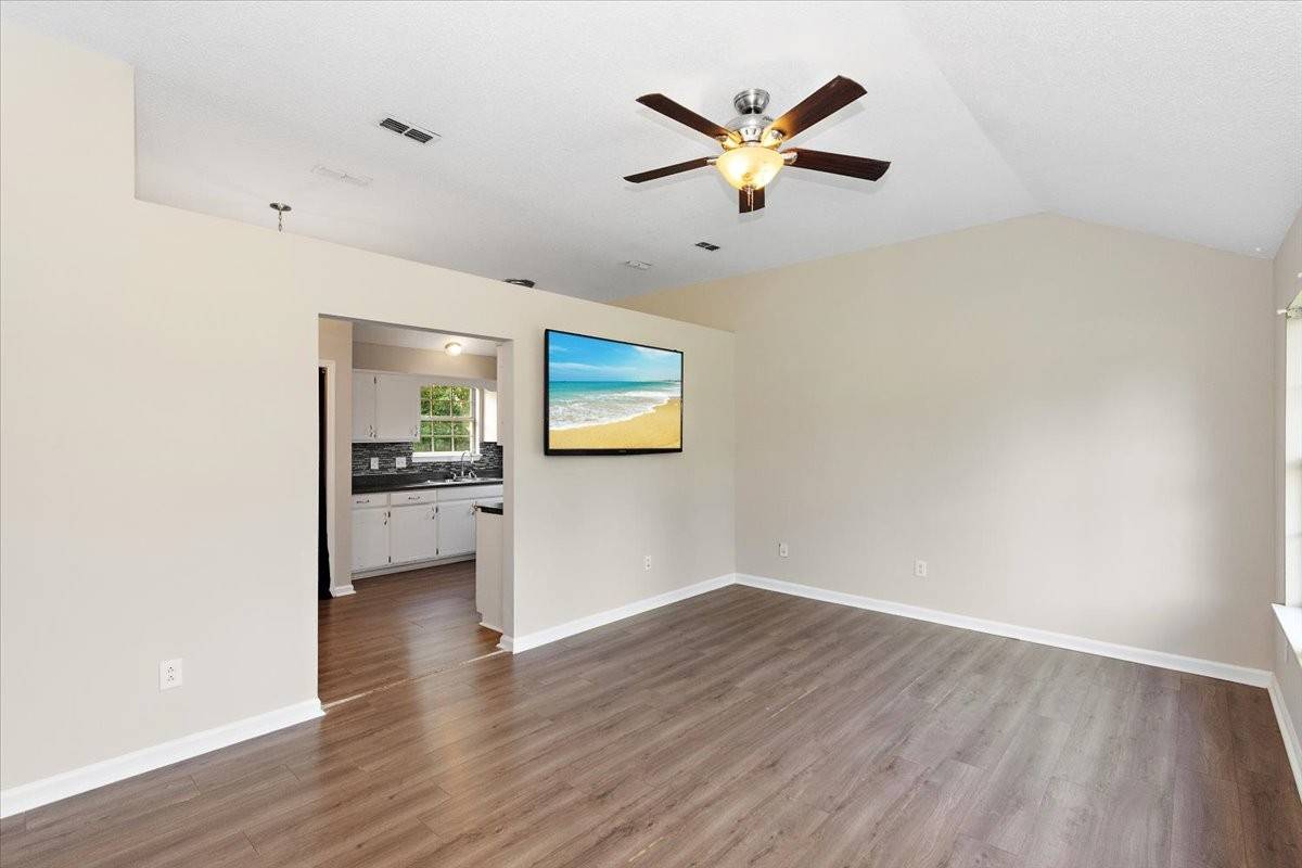 La Vergne, TN 37086,611 Cedar Bend Ln