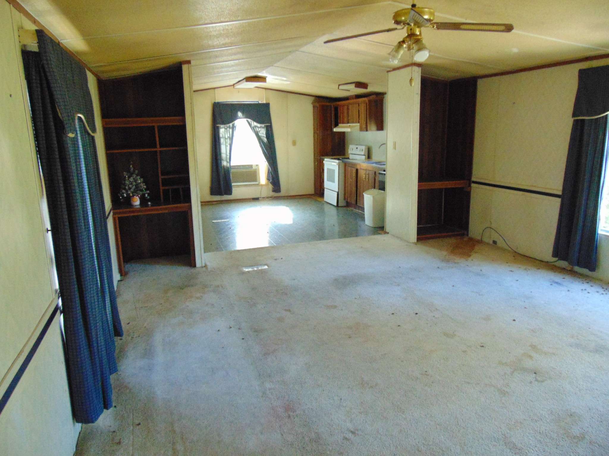 Lewisburg, TN 37091,1361 Yell Rd