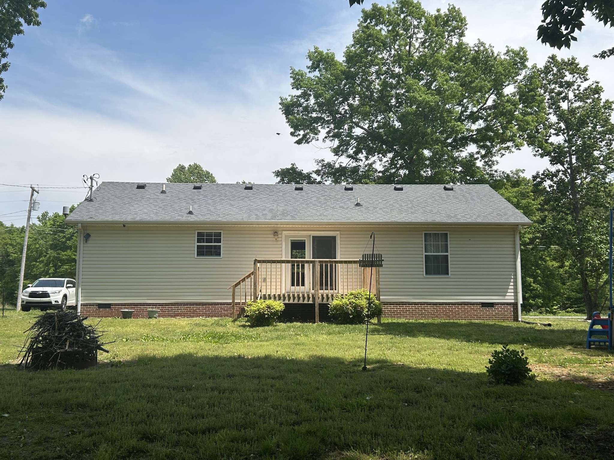 Charlotte, TN 37036,3041 Bowker Rd