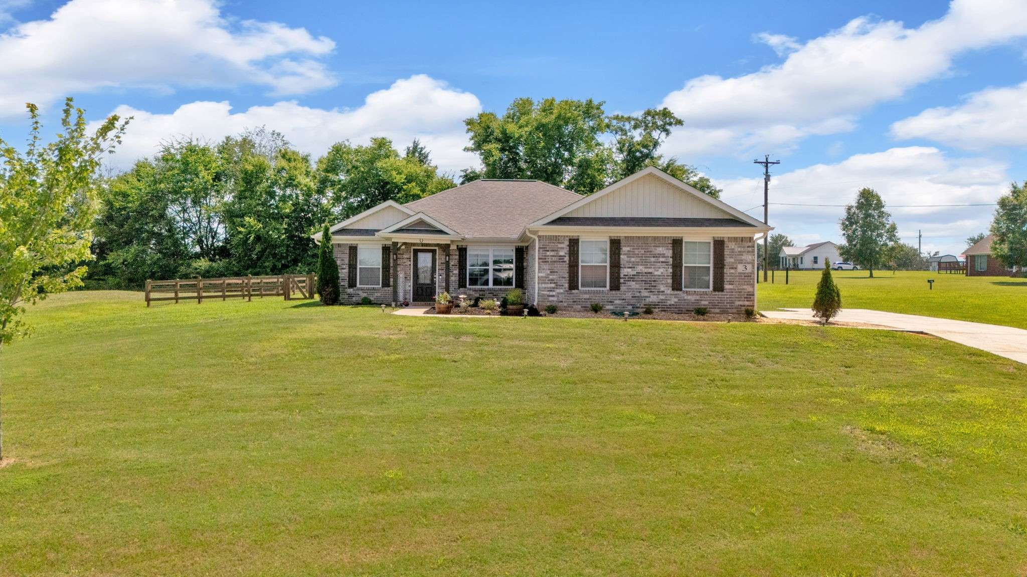 Fayetteville, TN 37334,3 Dewitt Dr