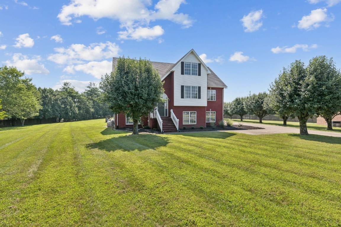 White House, TN 37188,184 Blueberry St
