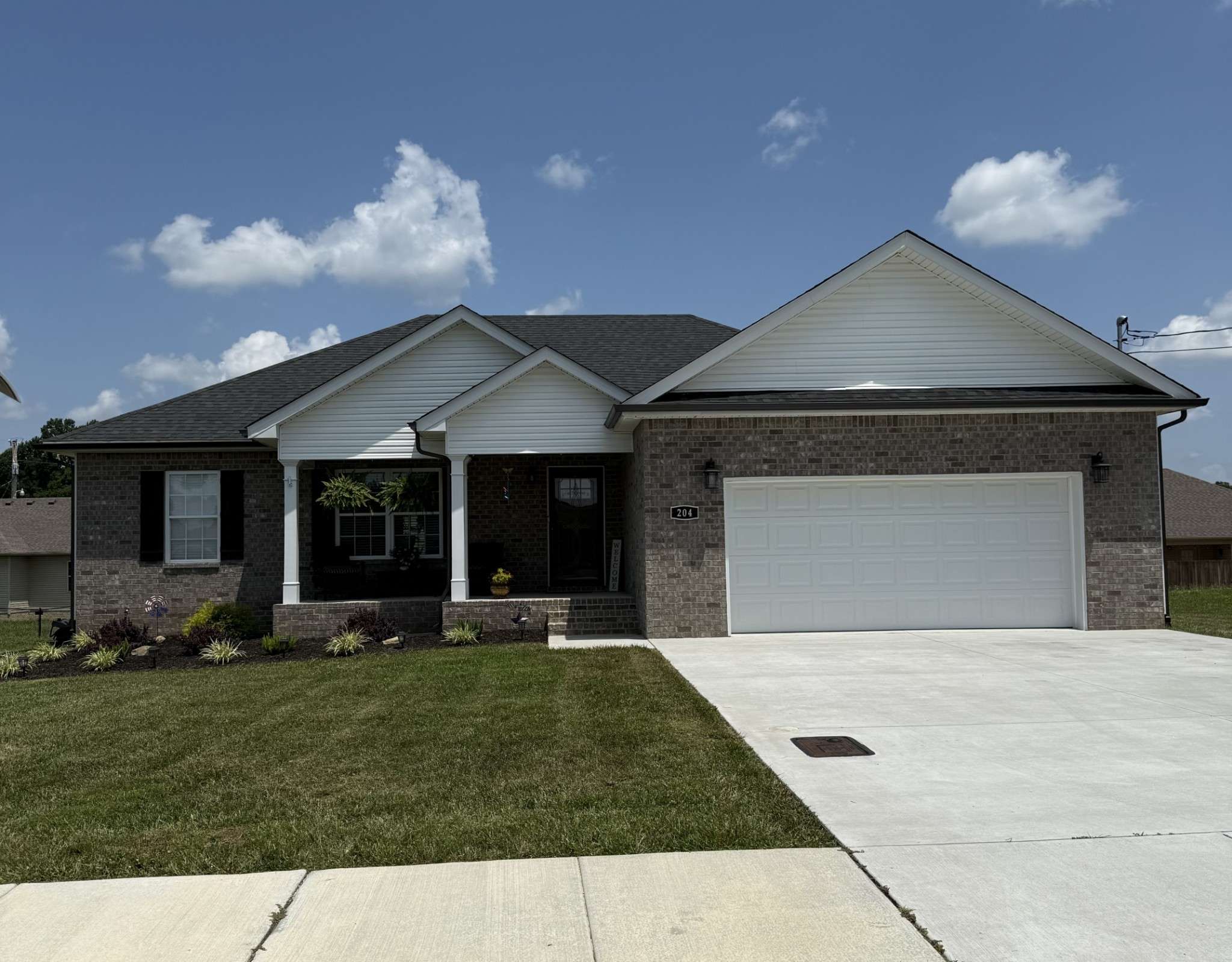 Shelbyville, TN 37160,204 Graham Way
