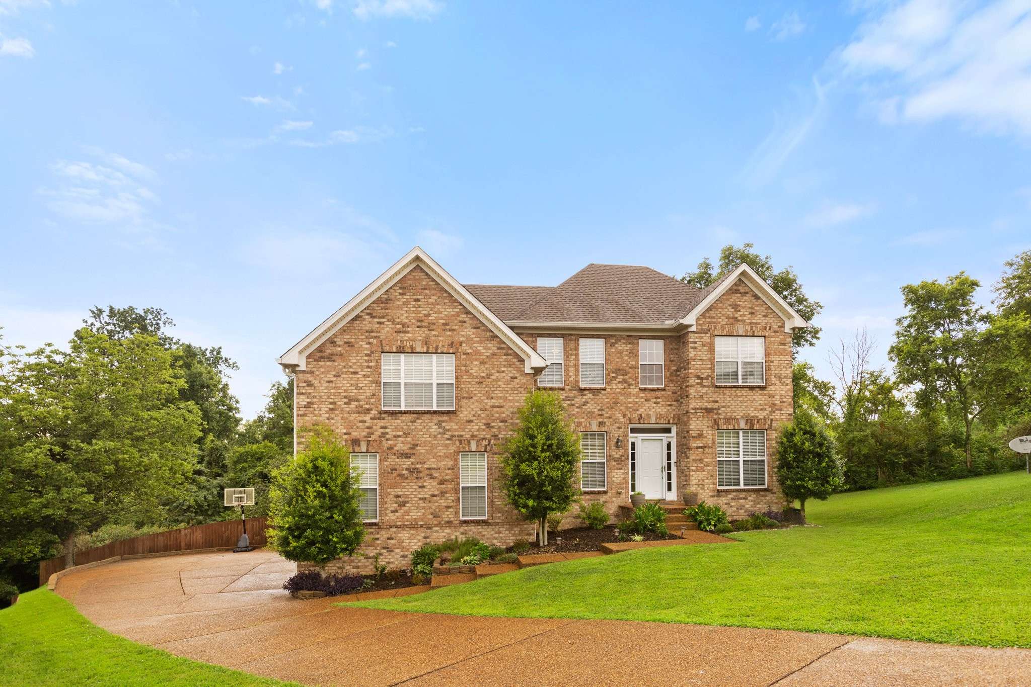 Hendersonville, TN 37075,110 Bartlett Ln