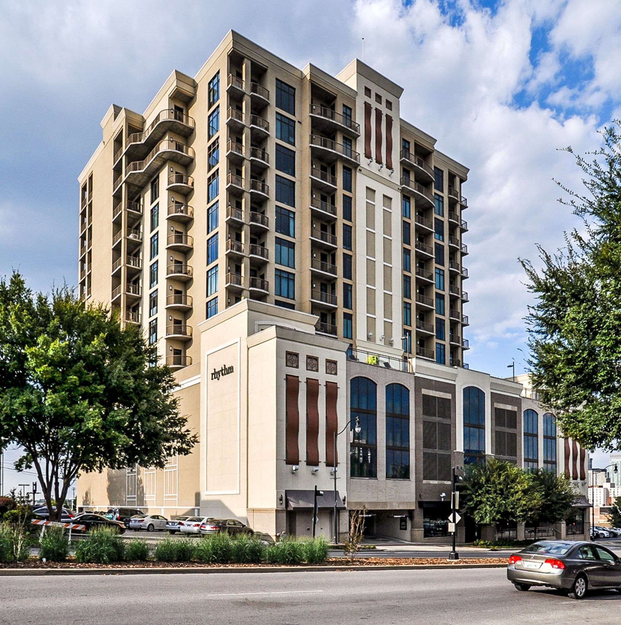 Nashville, TN 37203,1510 Demonbreun St #1401