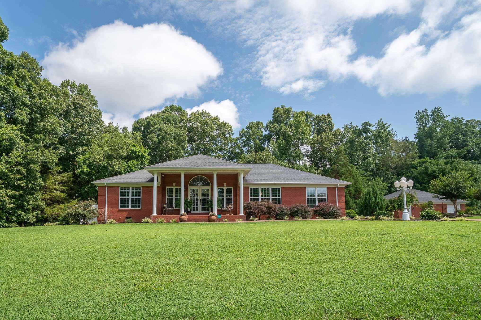 Loretto, TN 38469,130 Fairway Cir