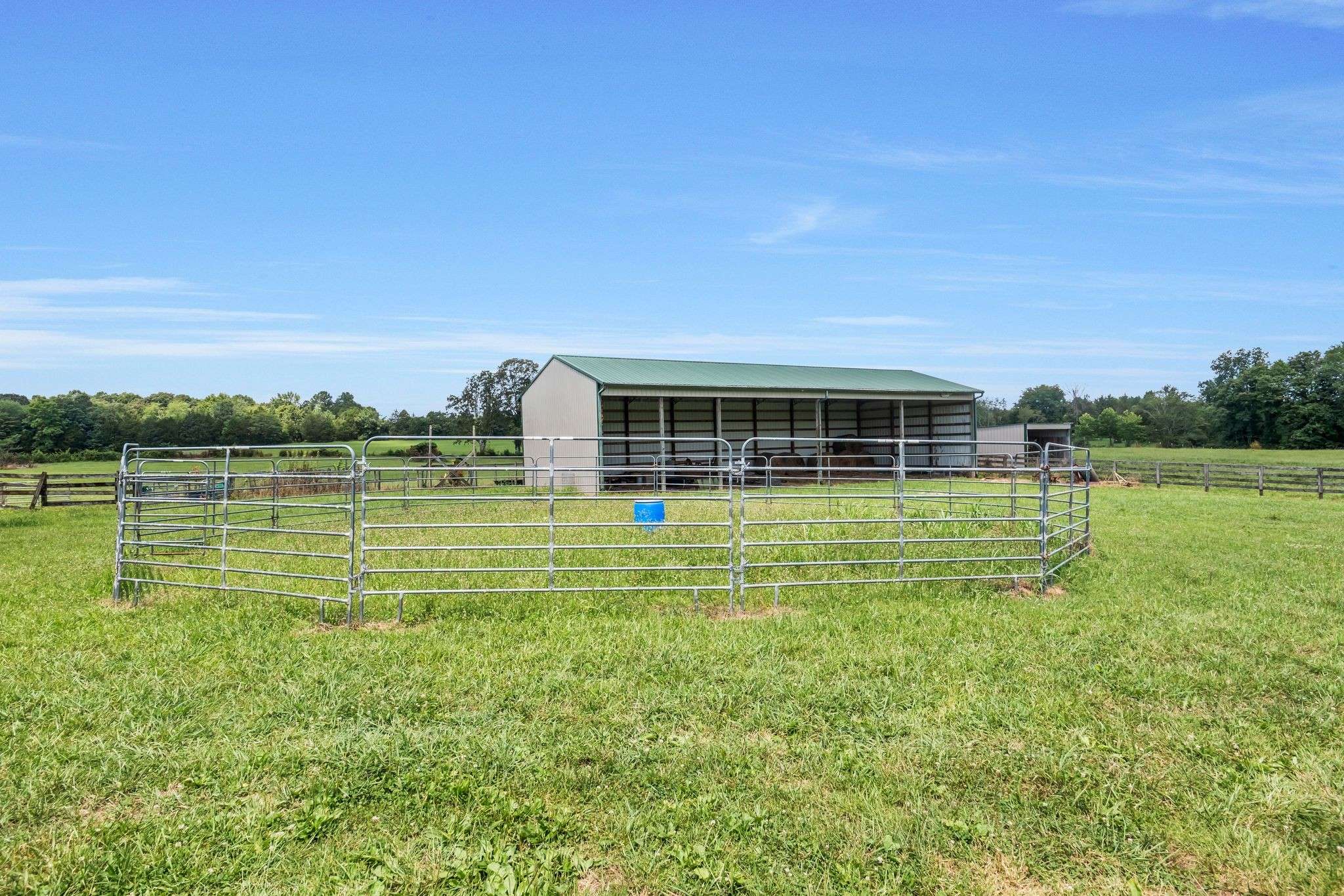 Dickson, TN 37055,2620 Highway 48 #S