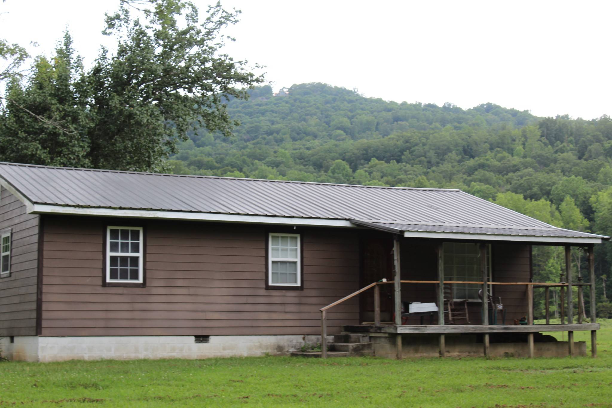 Pelham, TN 37366,410 Red Sartain Road
