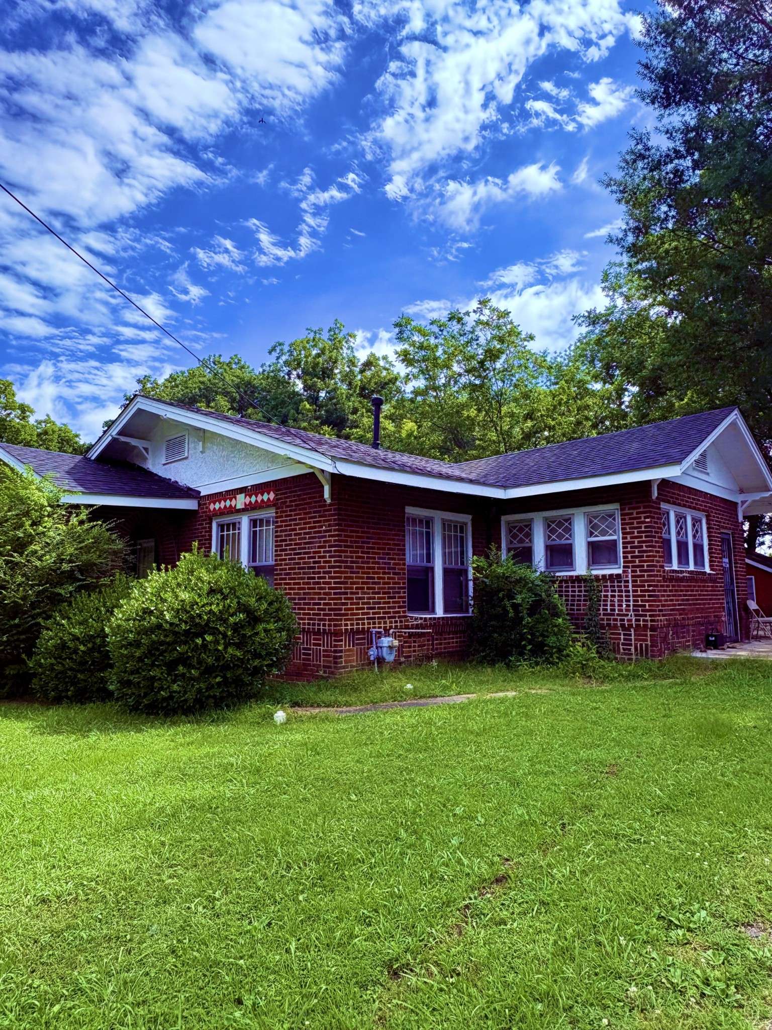 Trenton, TN 38382,711 S Lexington St