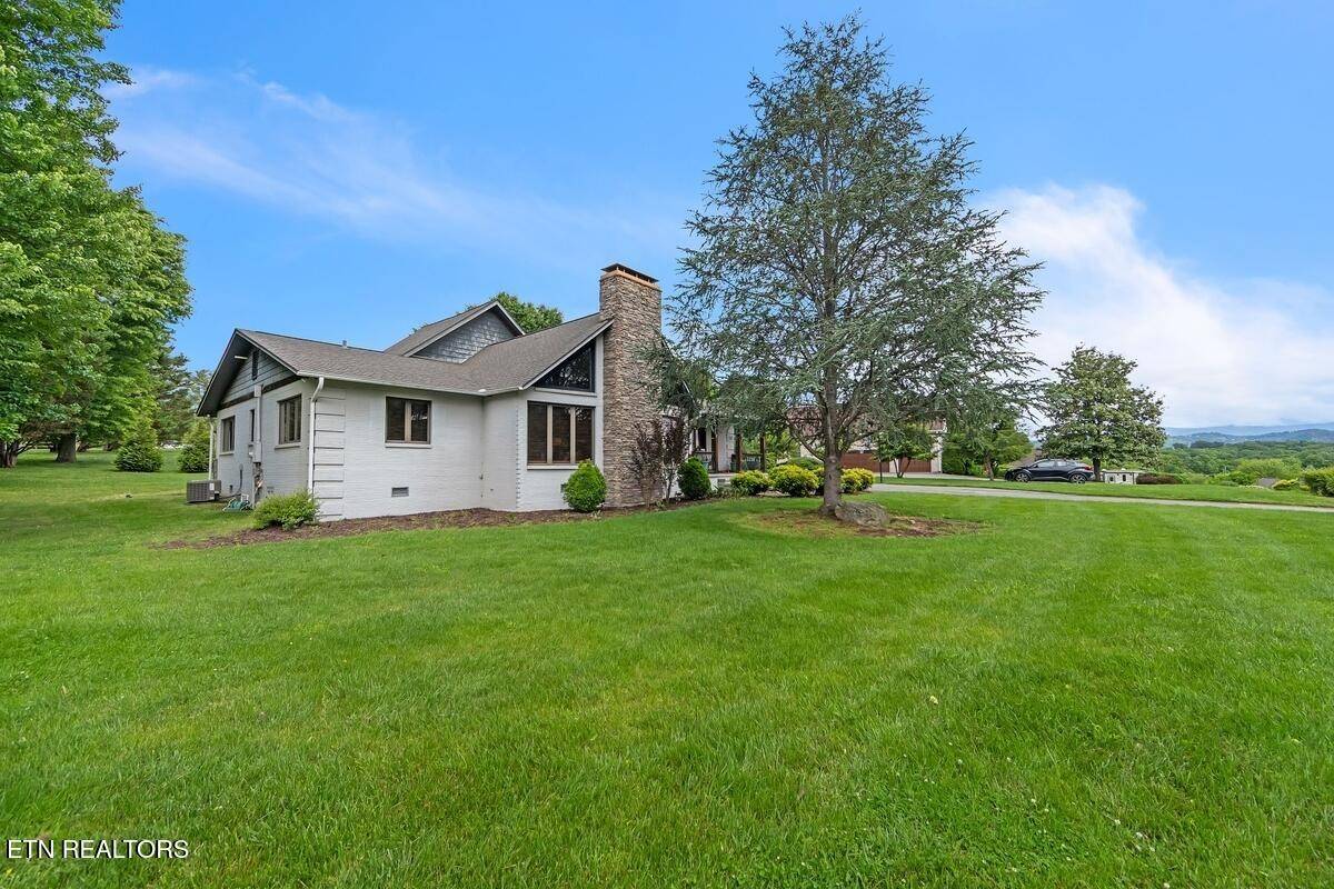 Sevierville, TN 37862,853 Fall Lea
