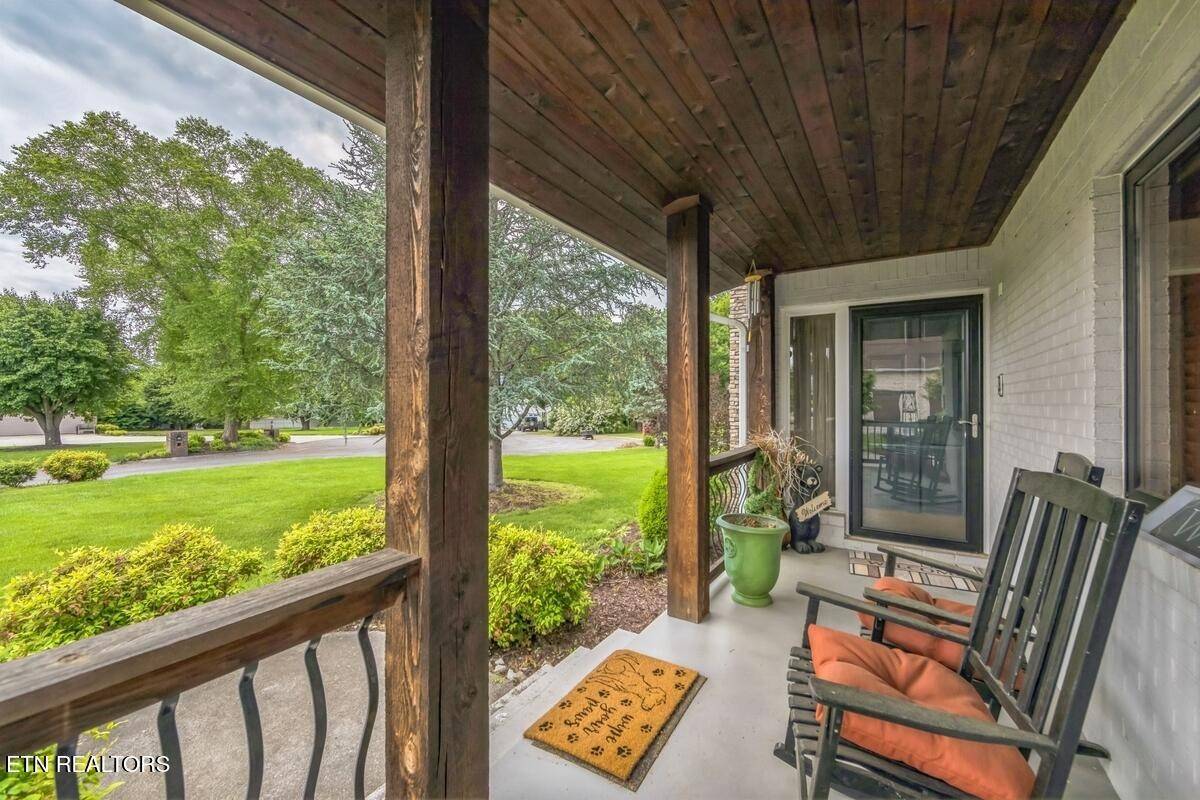 Sevierville, TN 37862,853 Fall Lea