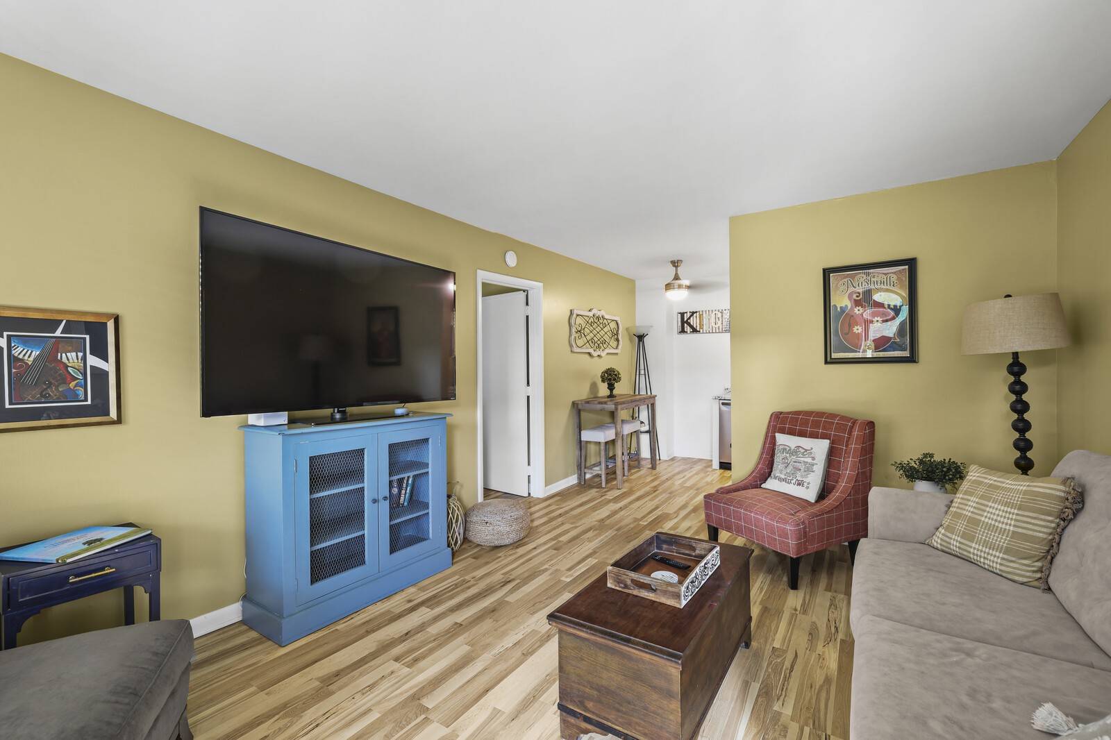 Nashville, TN 37212,2601 Hillsboro Pike #J9