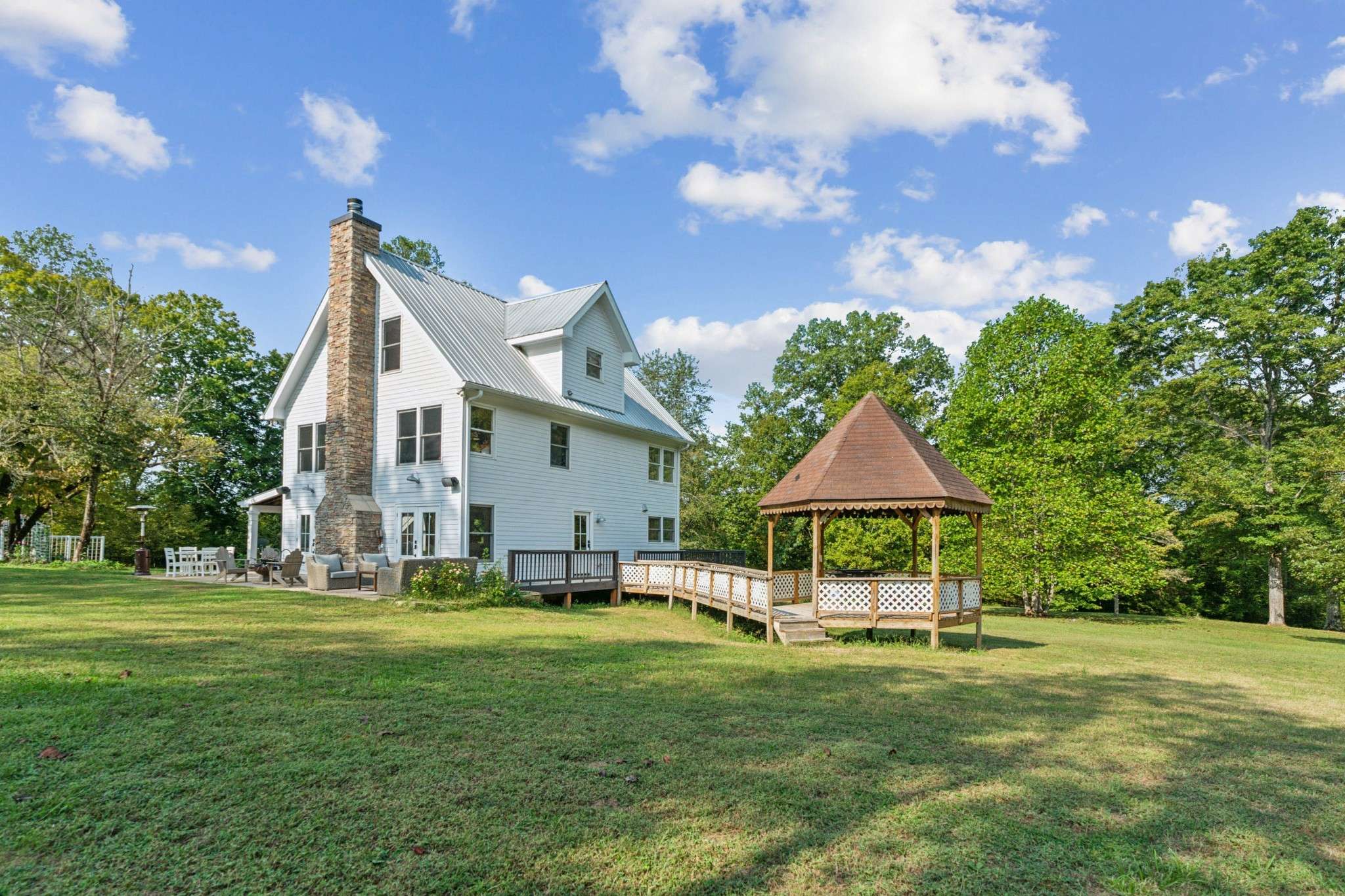 Duck River, TN 38454,927 Bond Road