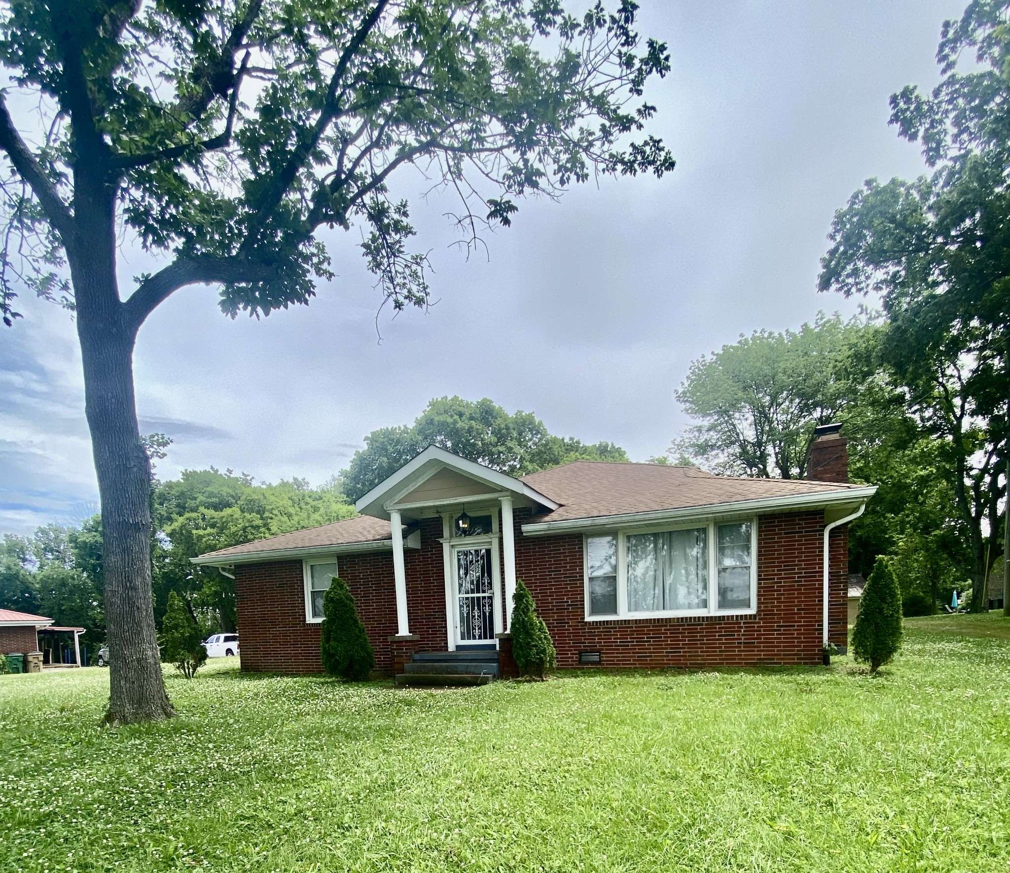 Madison, TN 37115,912 Highland Cir
