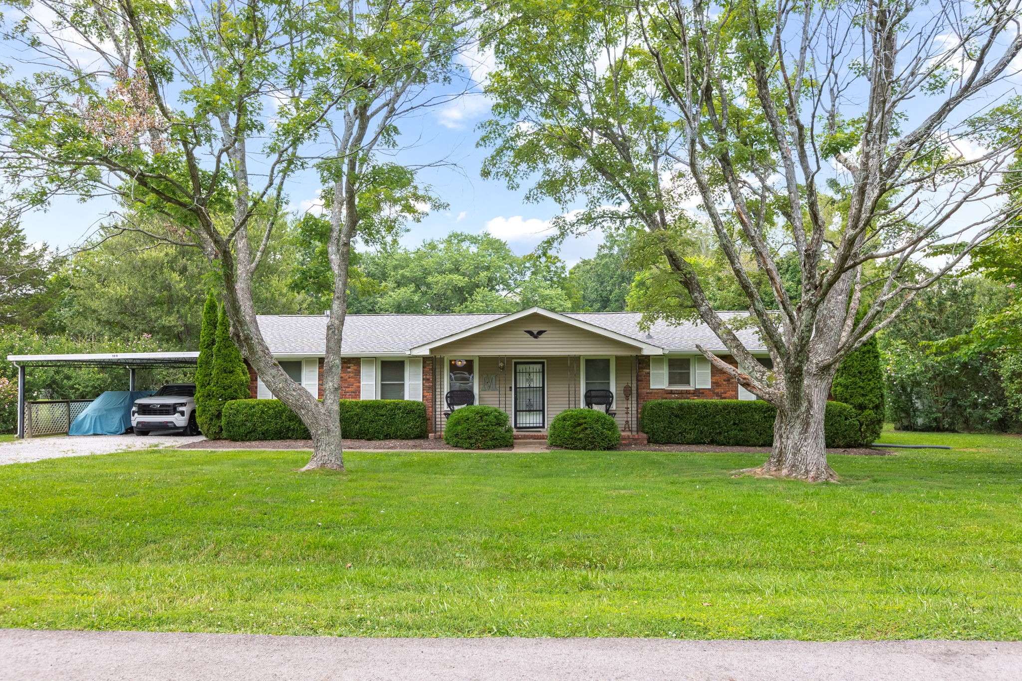 Greenbrier, TN 37073,108 Apple Ln