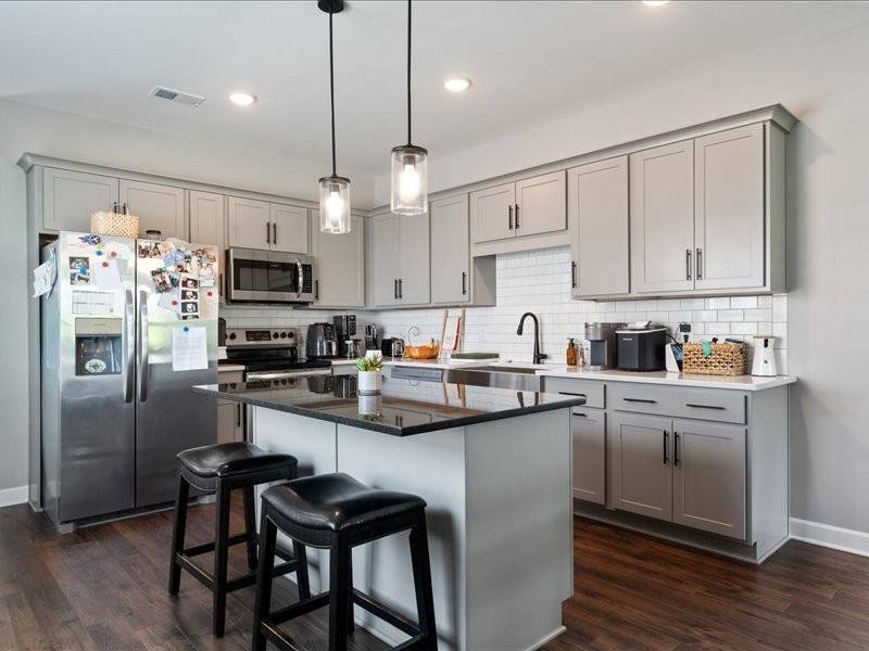 Gallatin, TN 37066,401 Queen Lane