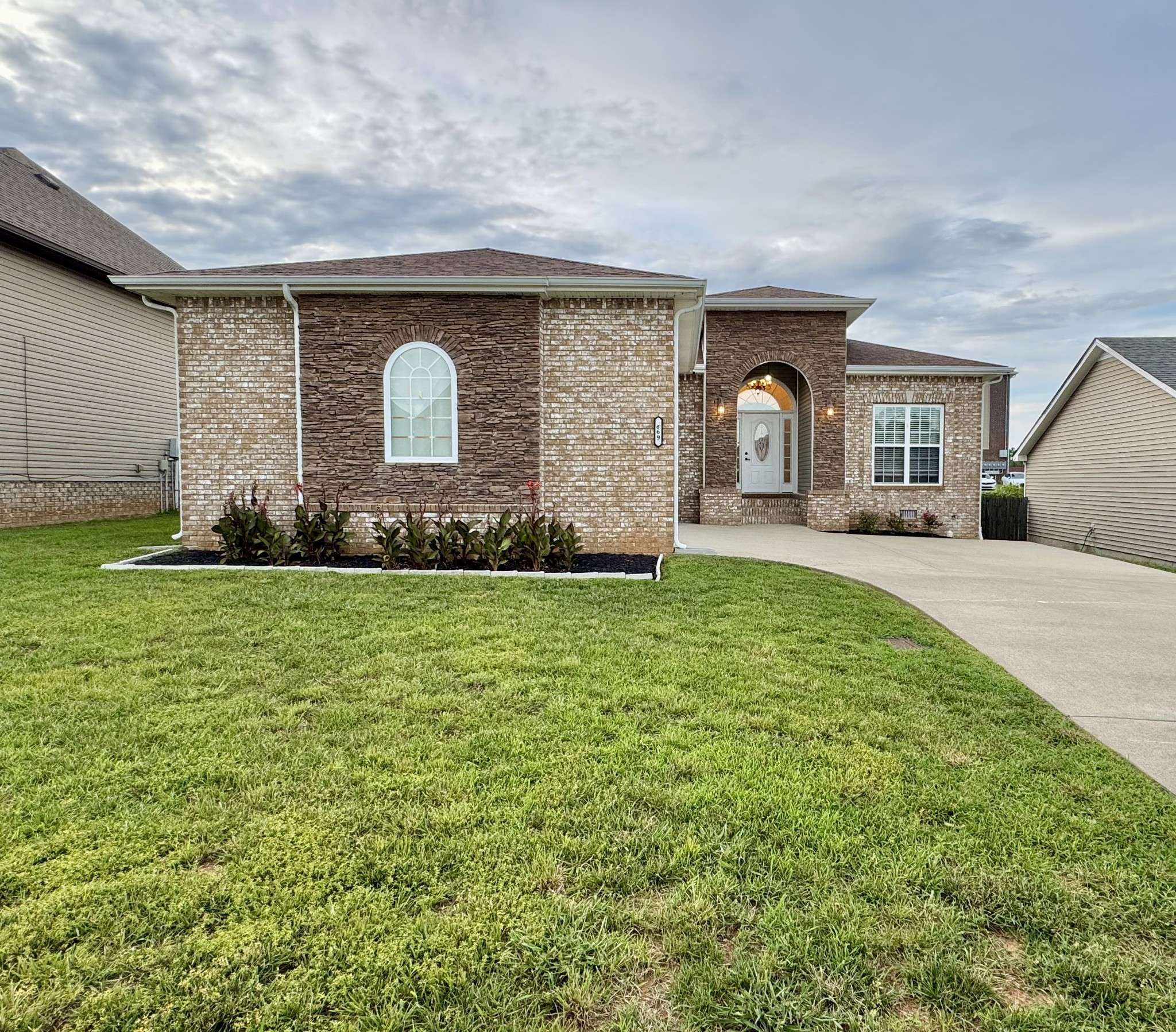 Clarksville, TN 37040,669 White Face Dr