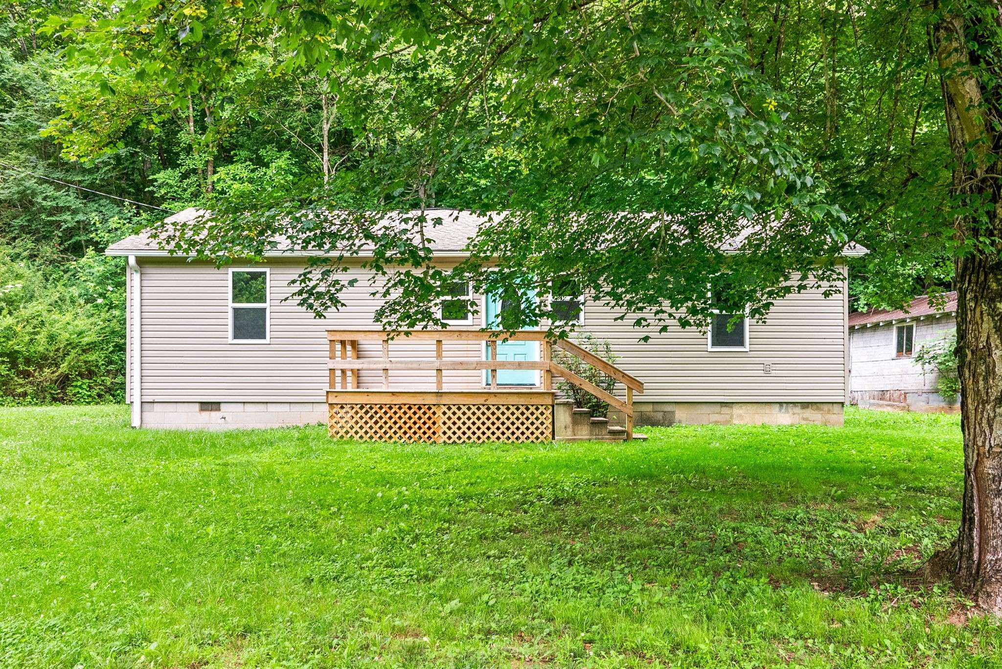 Dover, TN 37058,1460 Long Creek Rd