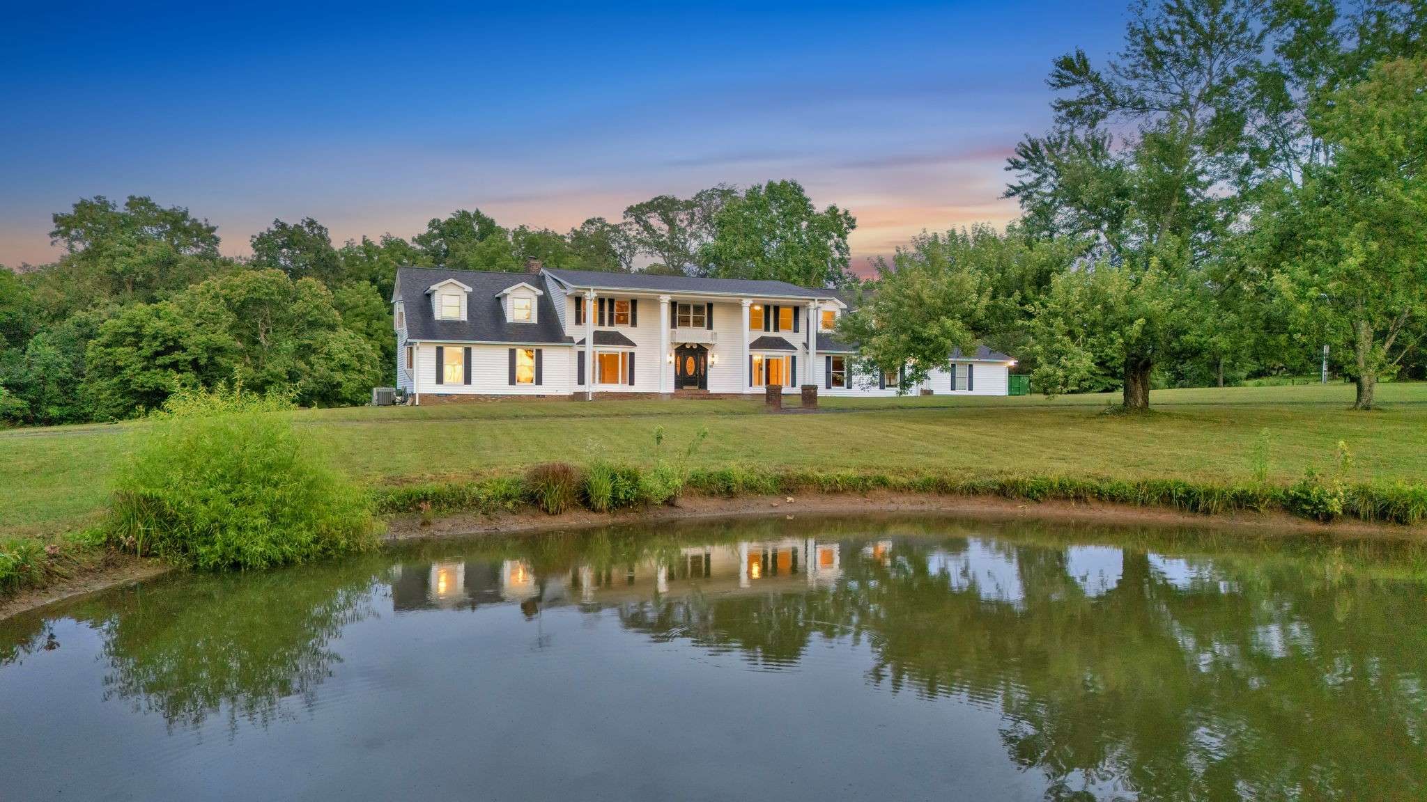 Portland, TN 37148,5300 Highway 31 #W