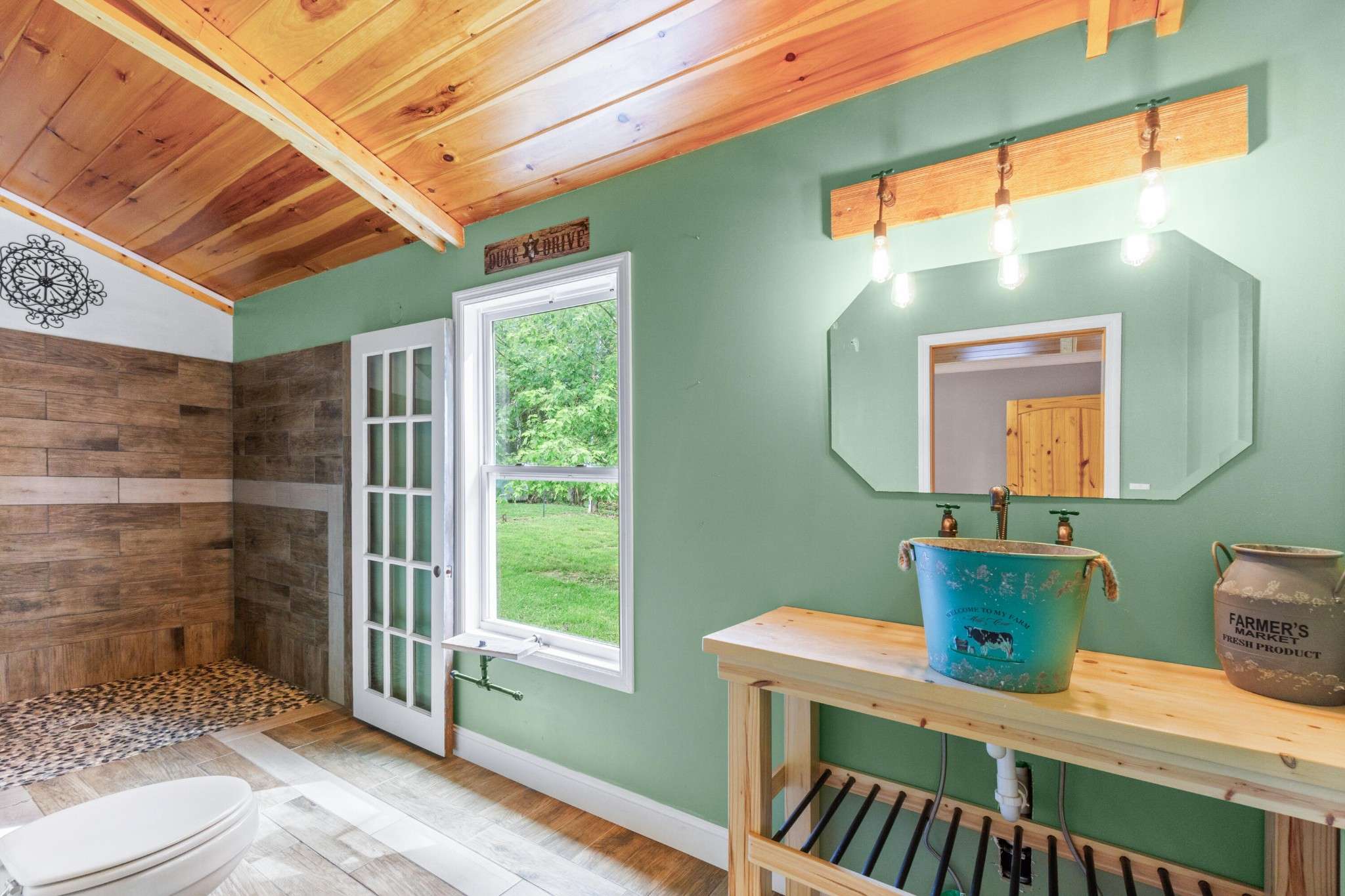 Hixson, TN 37343,7815 Parkshore Circle