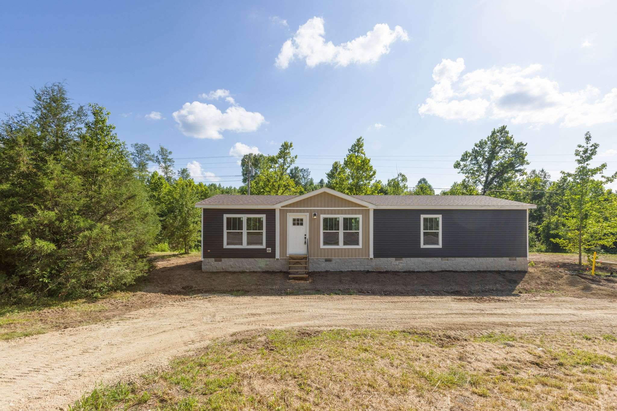 Linden, TN 37096,8386 Highway 412 #E