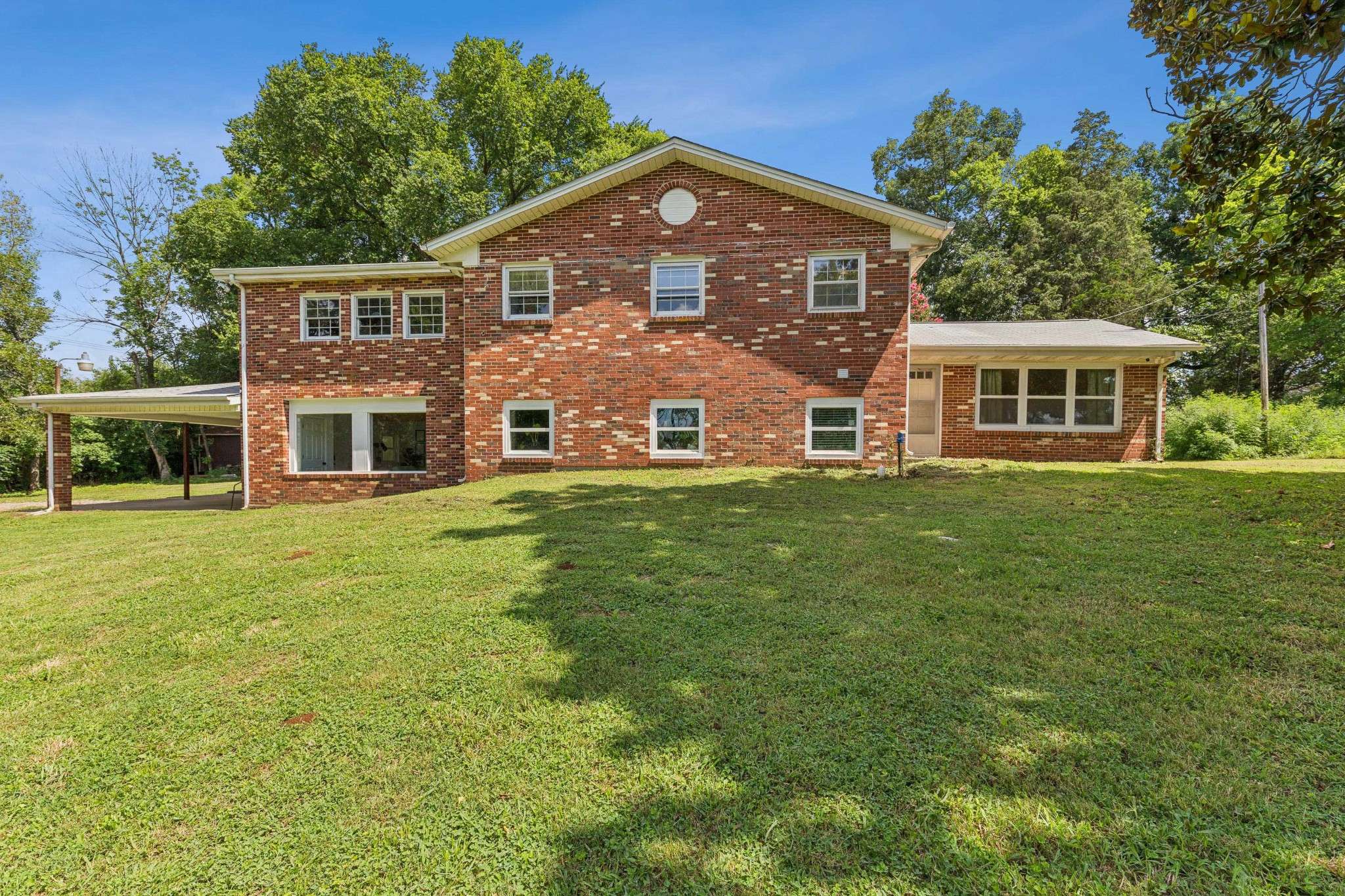 Shelbyville, TN 37160,410 Dover St
