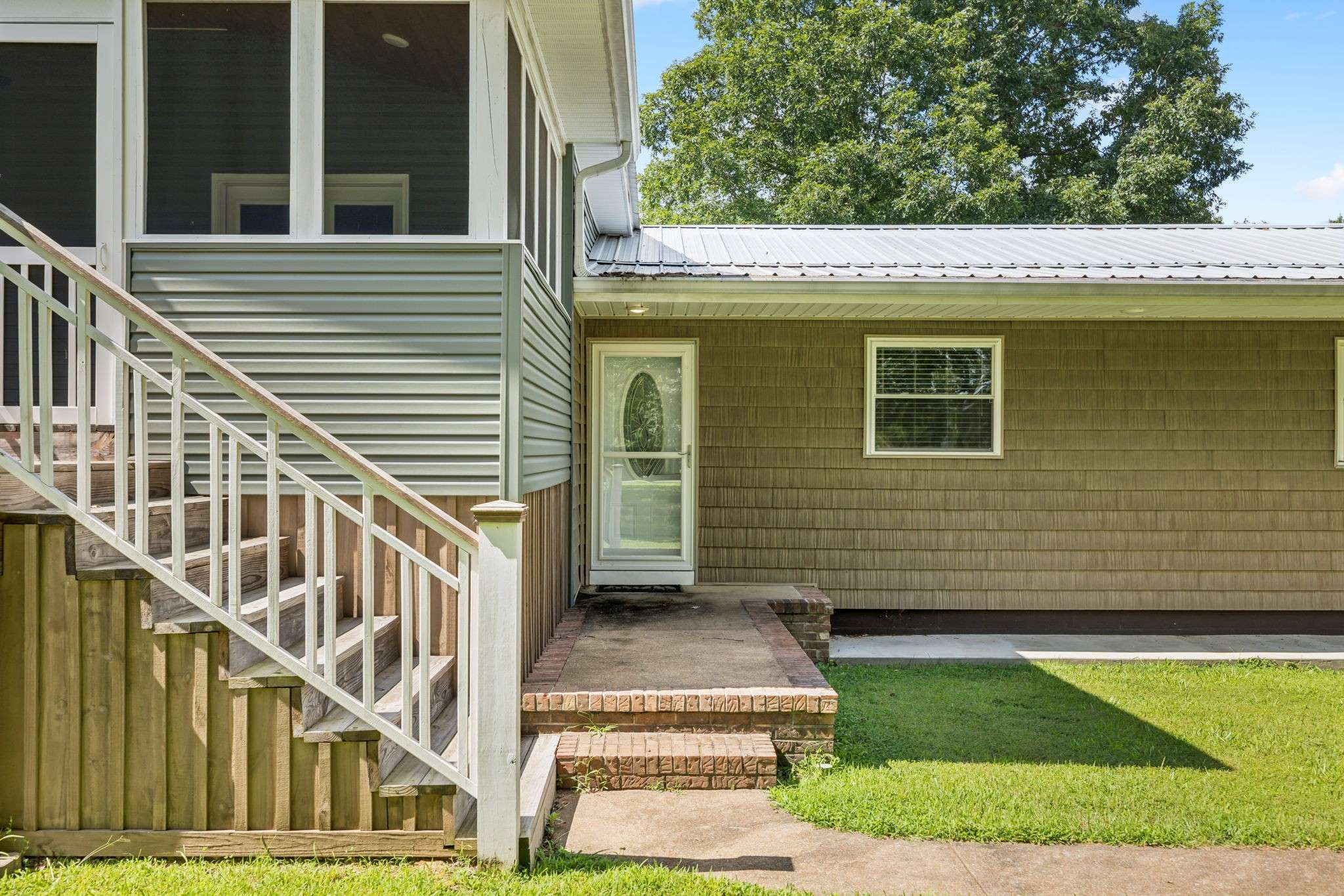Hohenwald, TN 38462,114 Cherry Point Rd