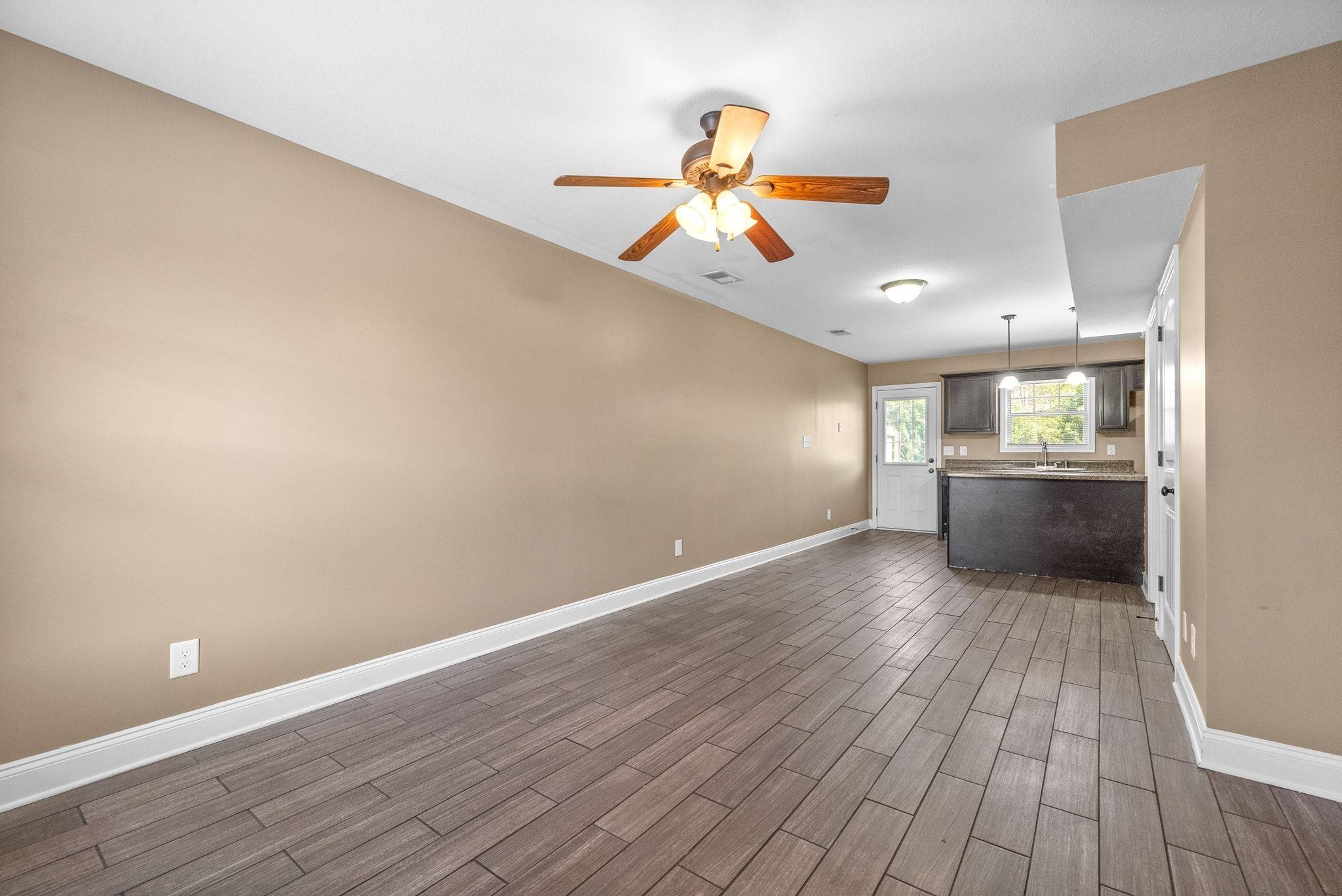 Clarksville, TN 37040,1769 Spring Water Dr #A