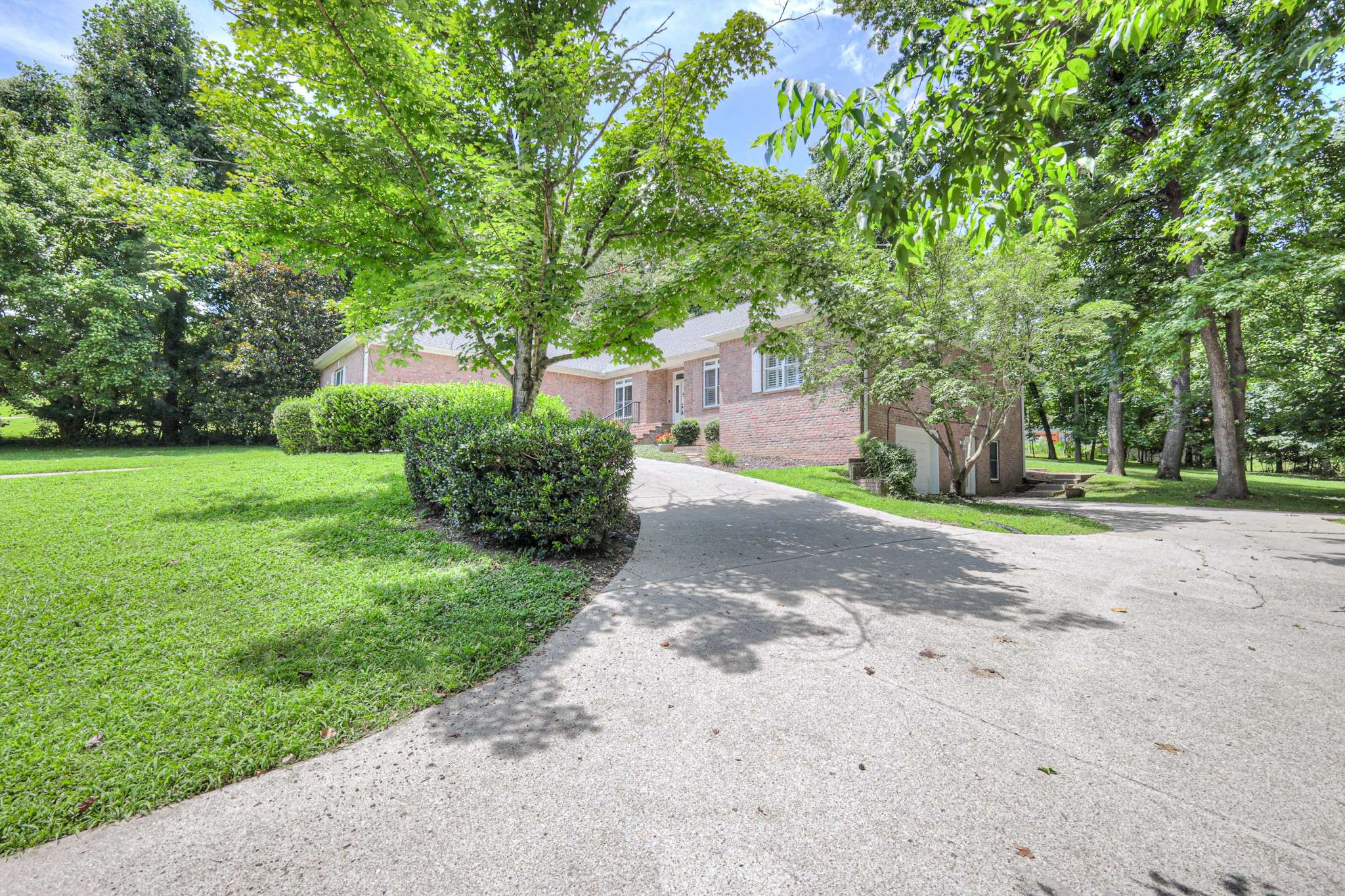 Mount Juliet, TN 37122,604 Georgian Way