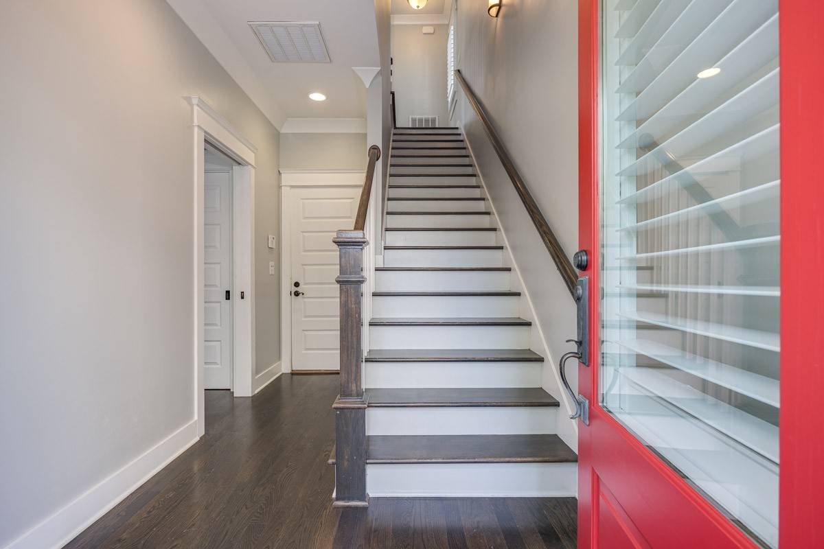 Nashville, TN 37203,200 Burns Ave #1