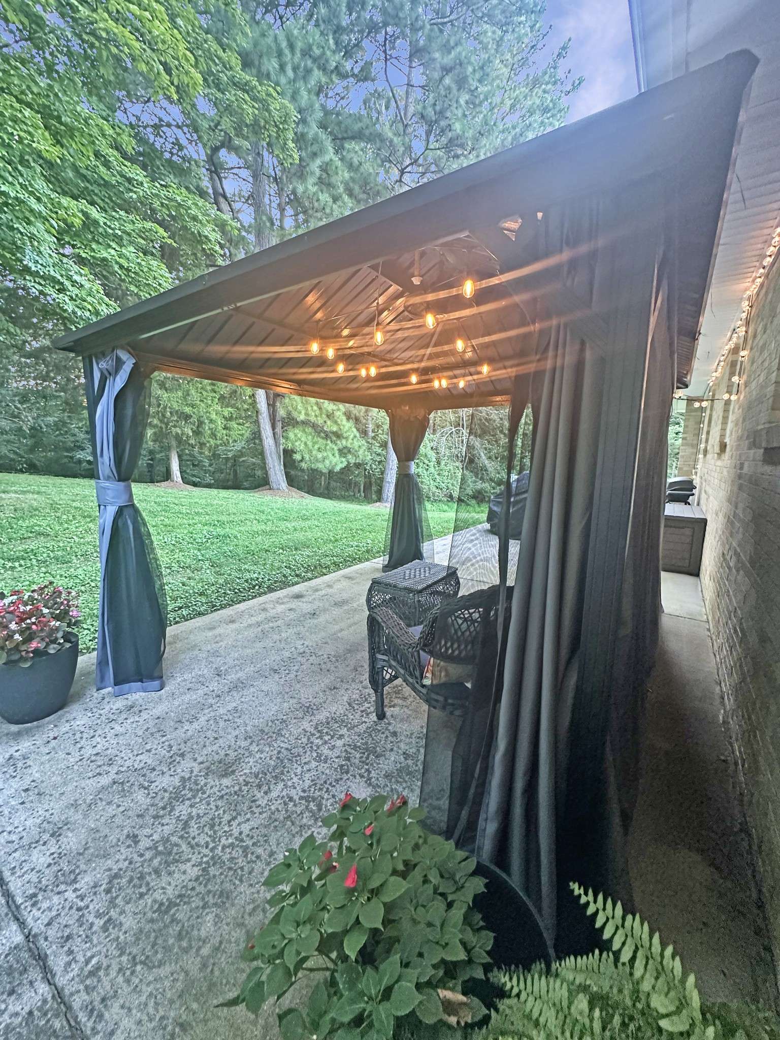 Dover, TN 37058,544 E Church St