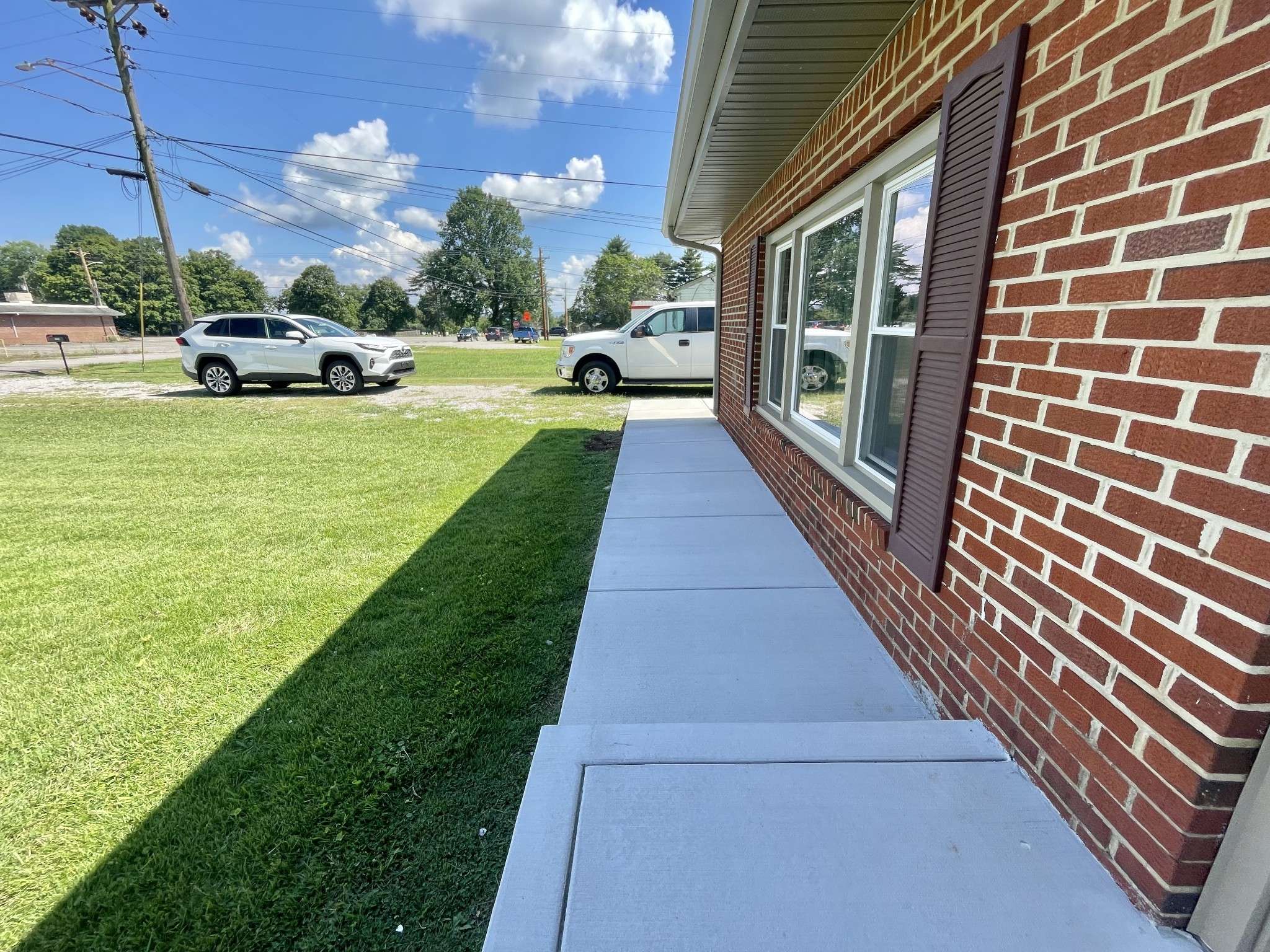 Decherd, TN 37324,107 10th Ave #N