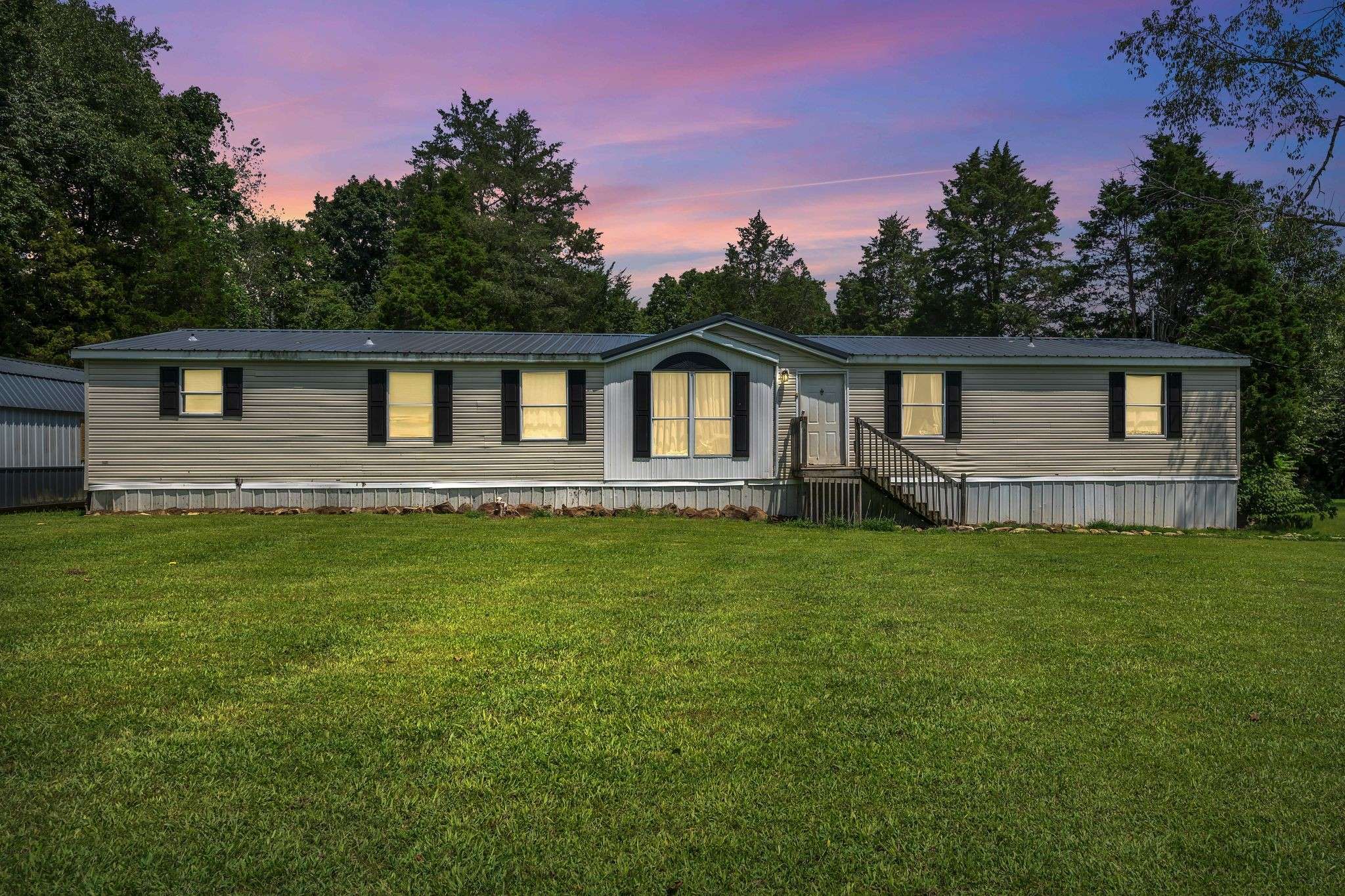Charlotte, TN 37036,831 Coaling Rd