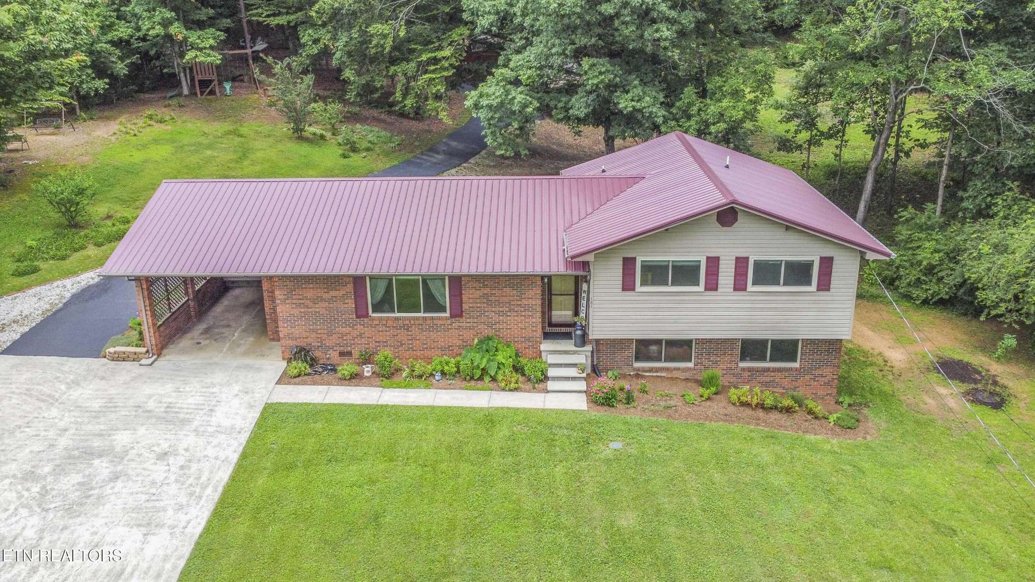 Kingston, TN 37763,181 Little Johnson Valley Rd
