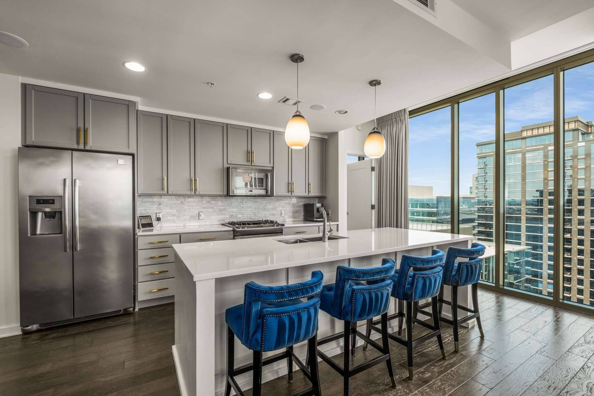 Nashville, TN 37203,1212 Laurel St #2202
