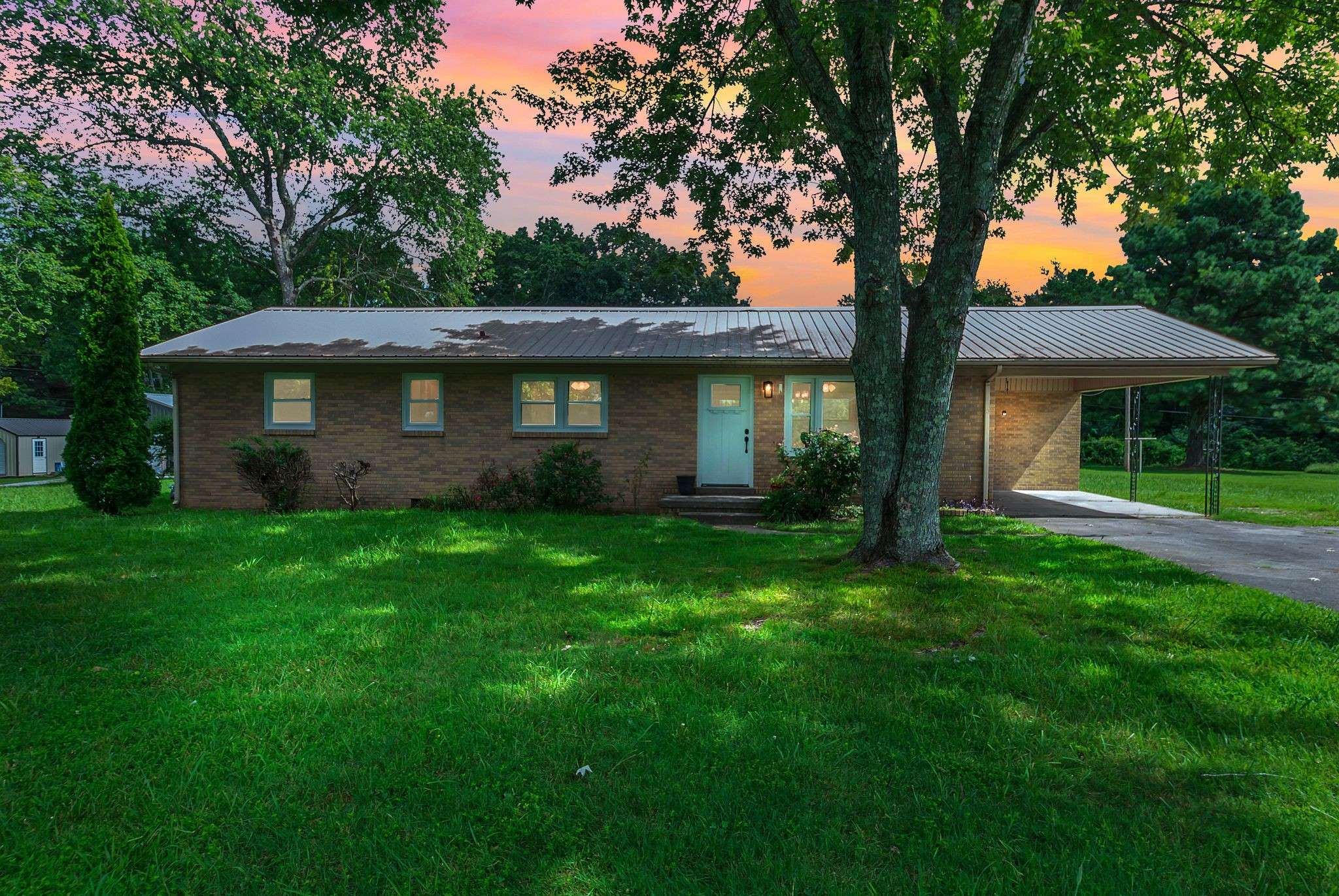 Leoma, TN 38468,107 Horseshoe Bend Rd