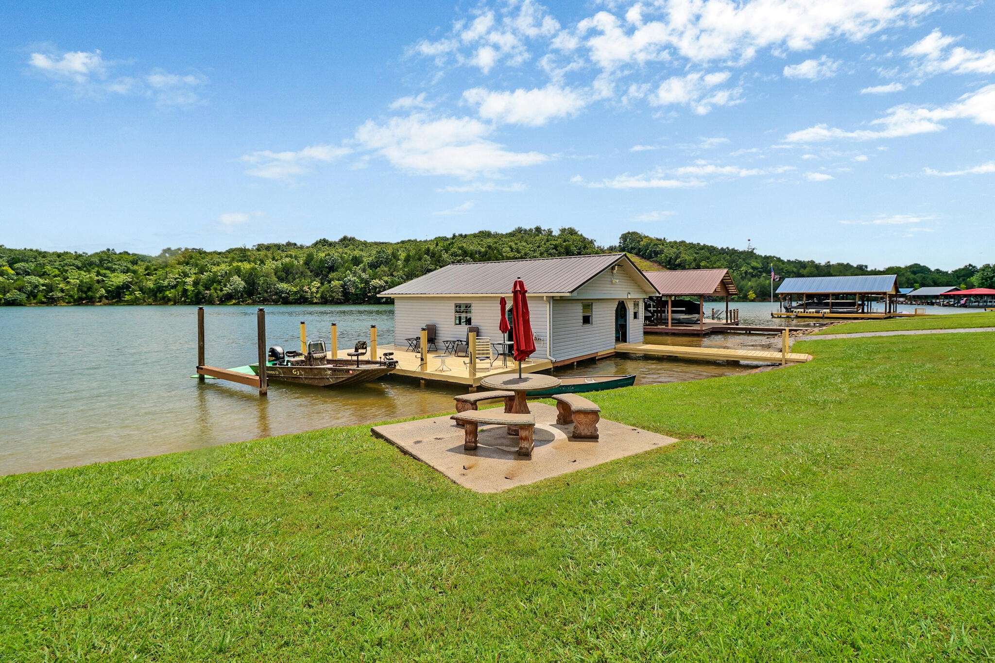 Spring City, TN 37381,628 Sable Road