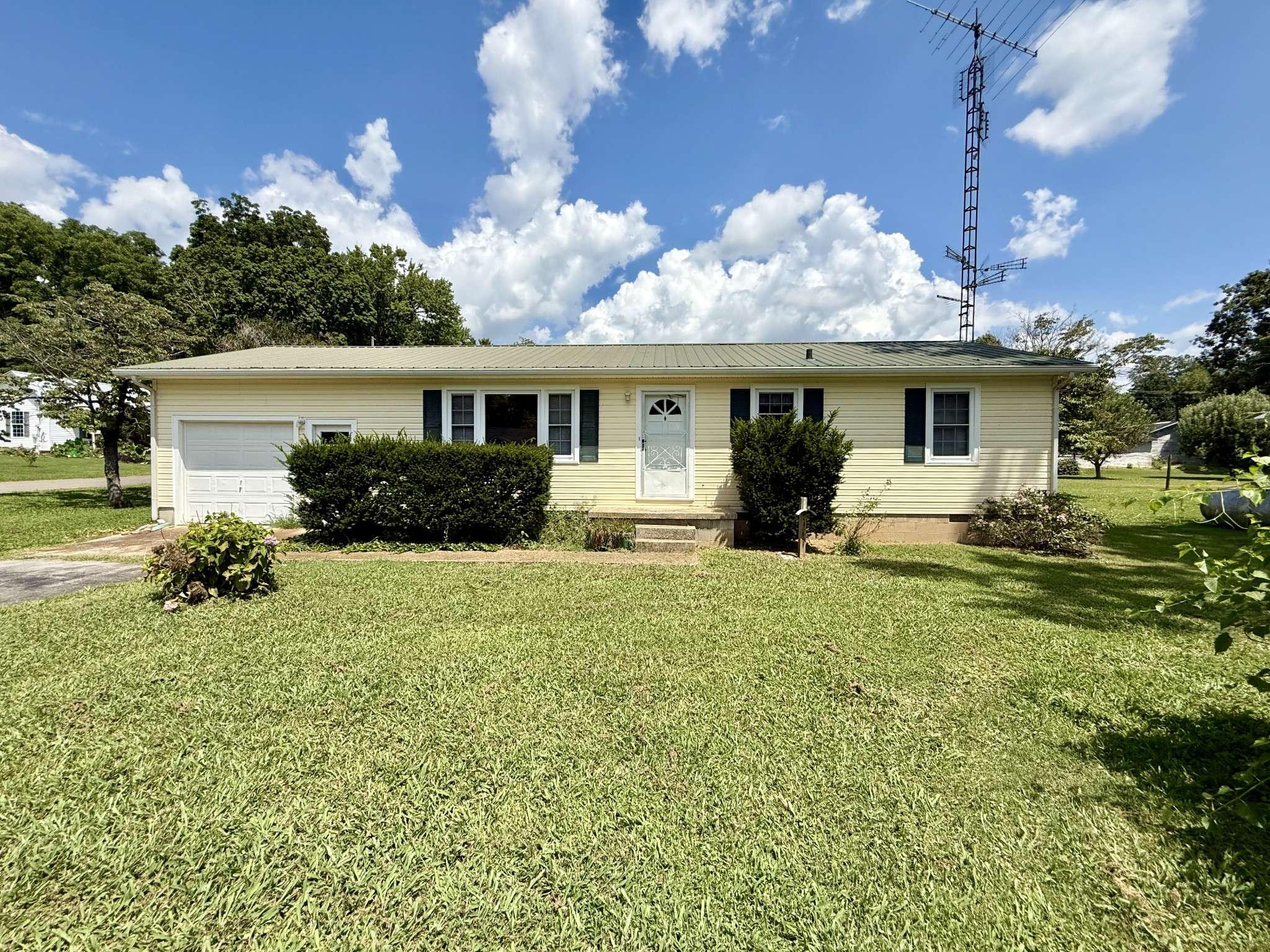 Winchester, TN 37398,408 Style St